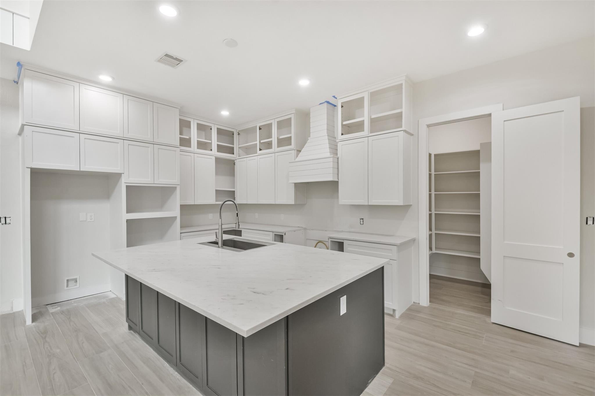 Trellis Ct, Conroe, TX 77304