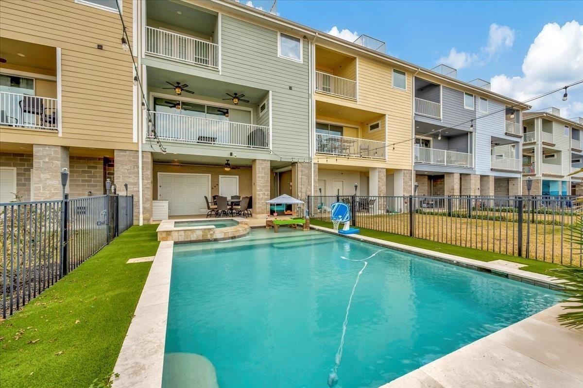 Veranda Mist , League City, TX 77573