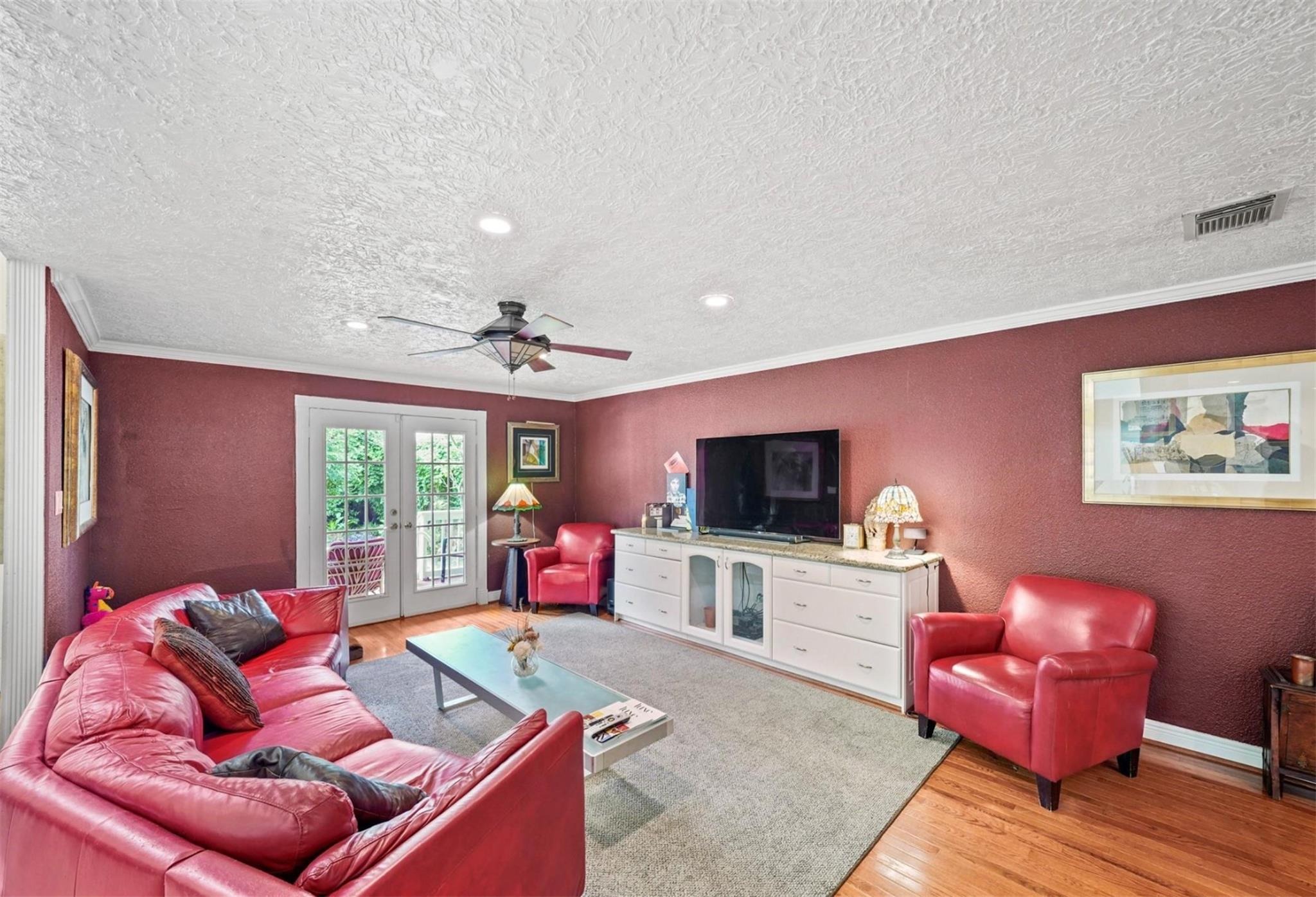 Ashland St, Houston, TX 77008 #1
