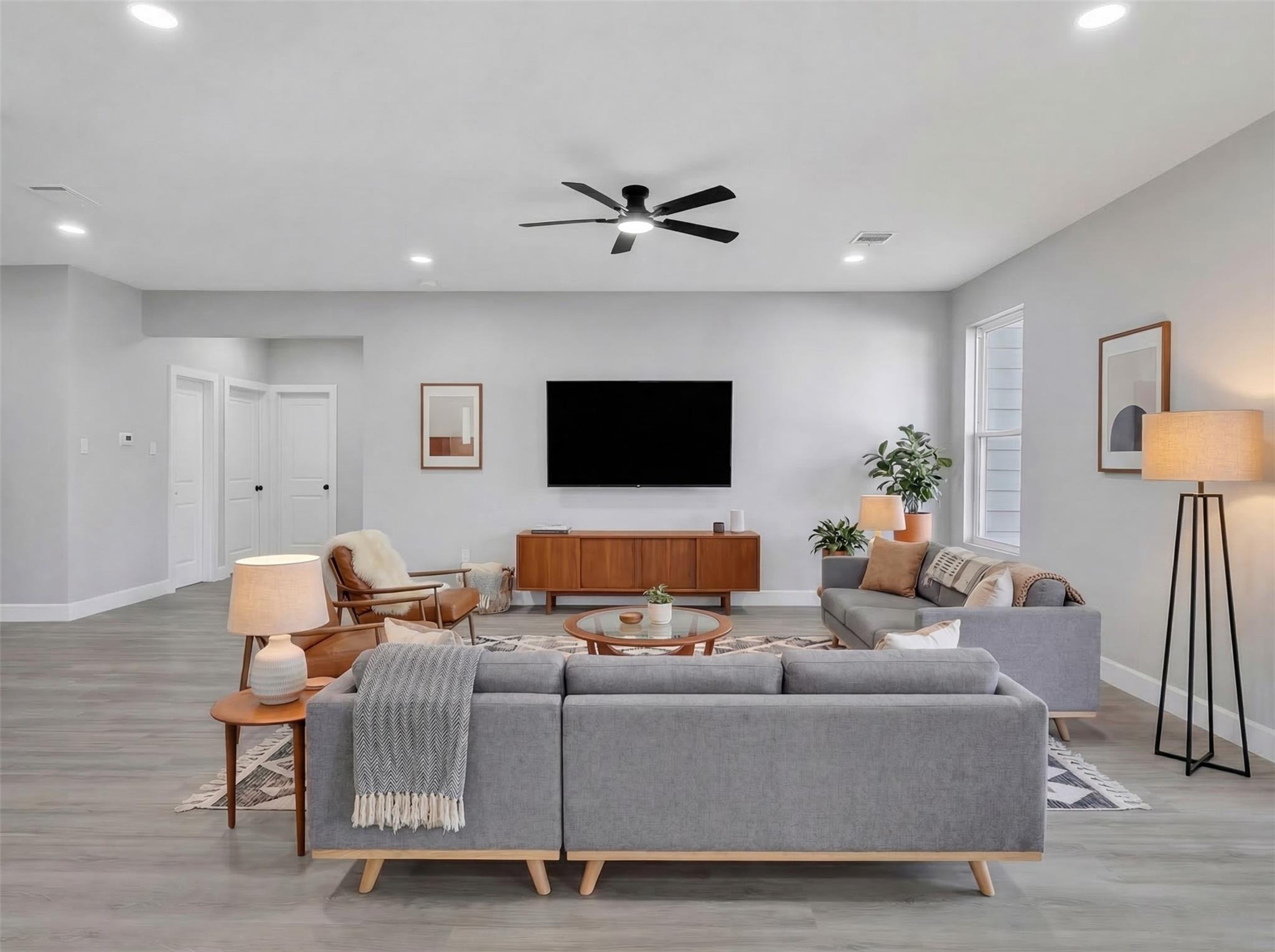 Lawncliff Ln, Houston, TX 77040 #1