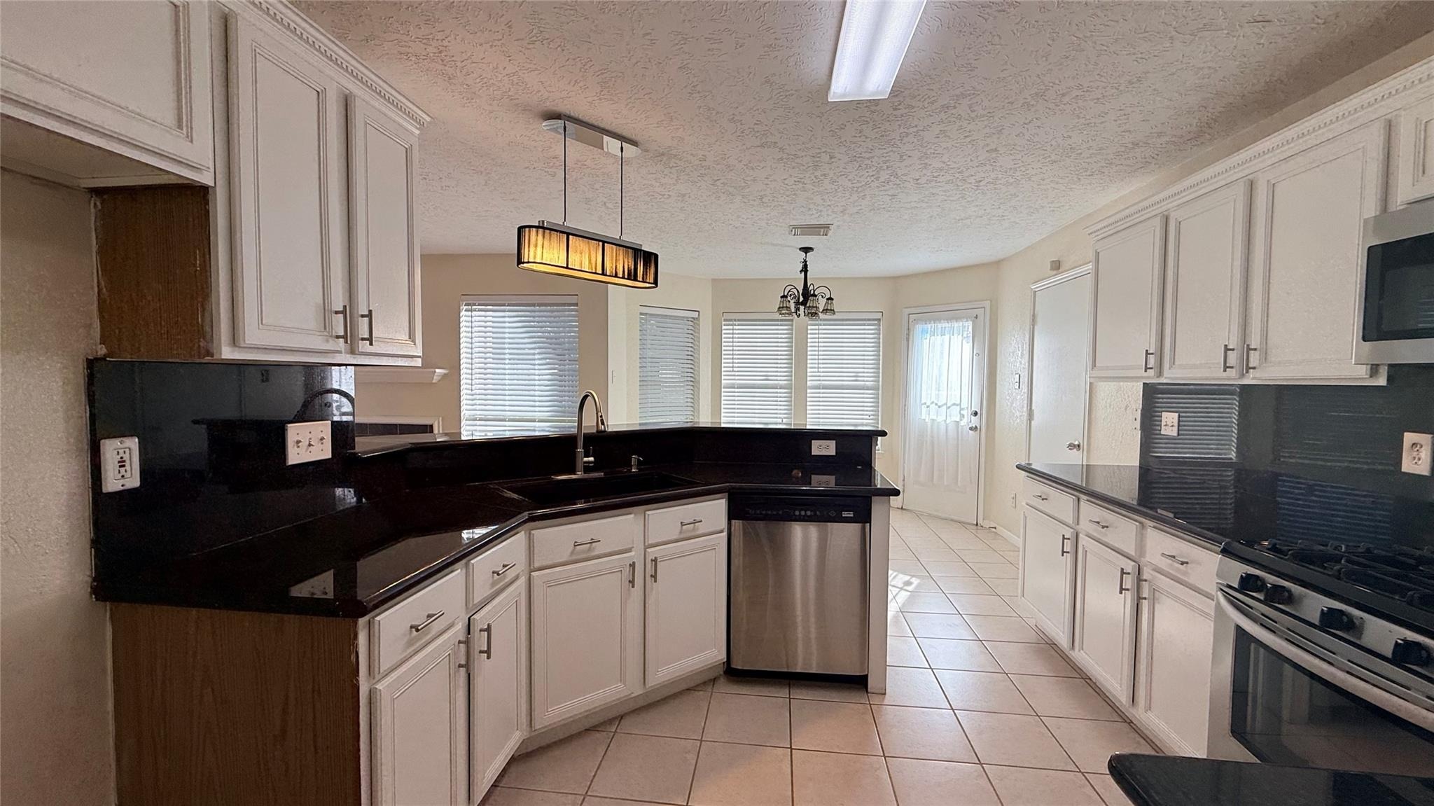 Crimson Bay Dr, League City, TX 77573 #1