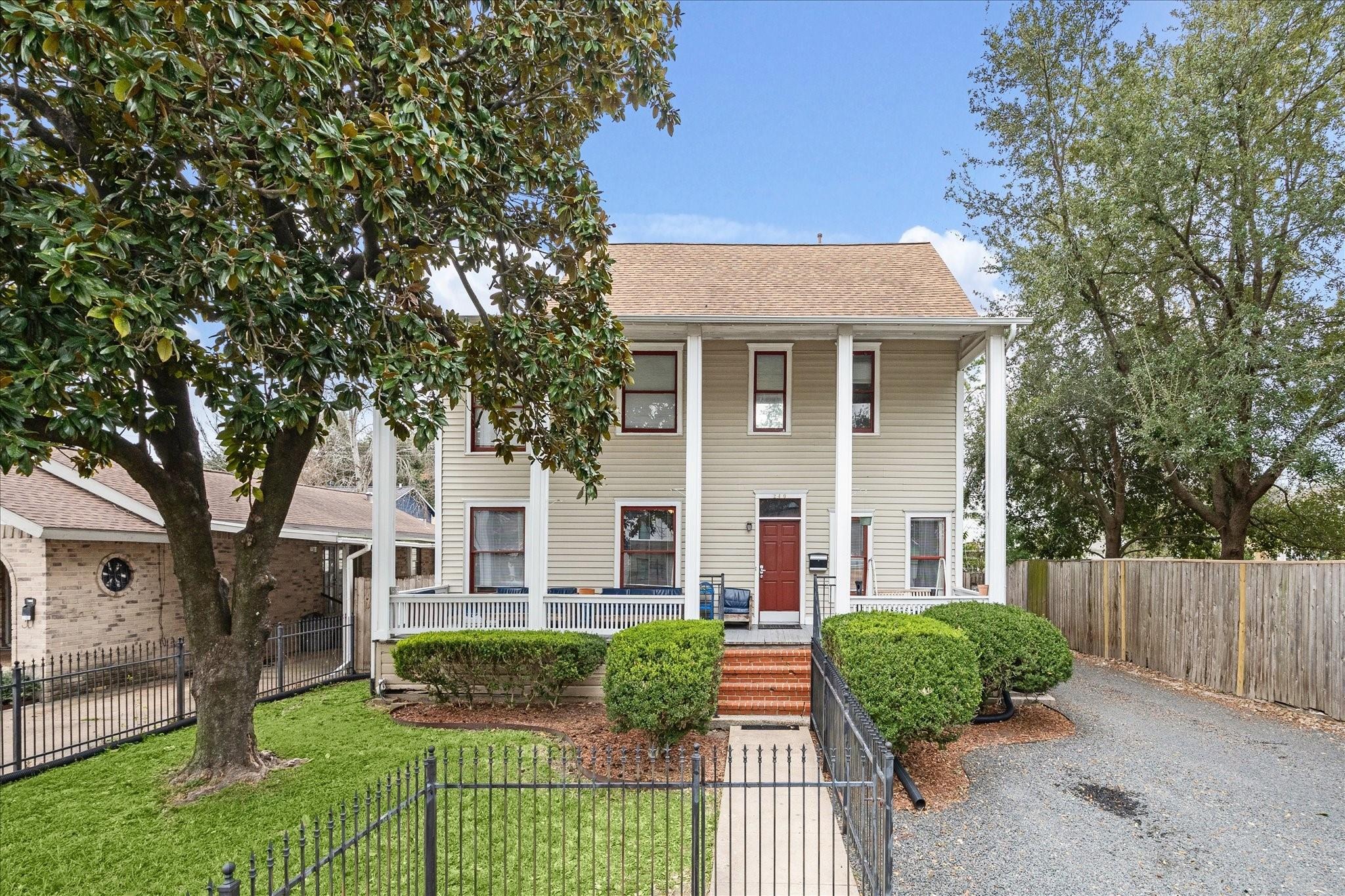 23rd St, Houston, TX 77008