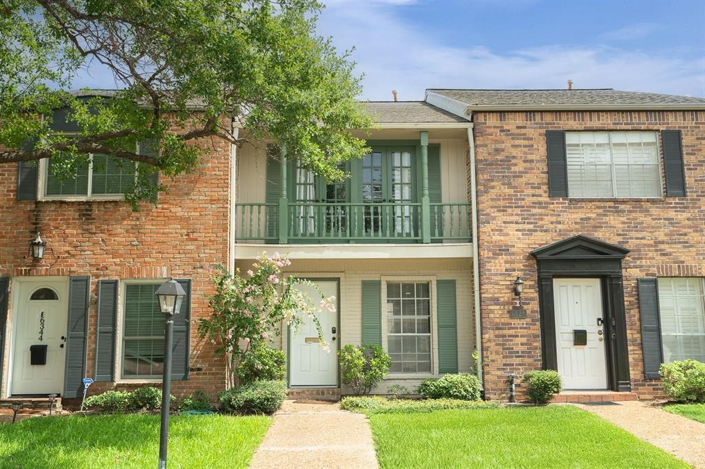 Chevy Chase Dr, Houston, TX 77057