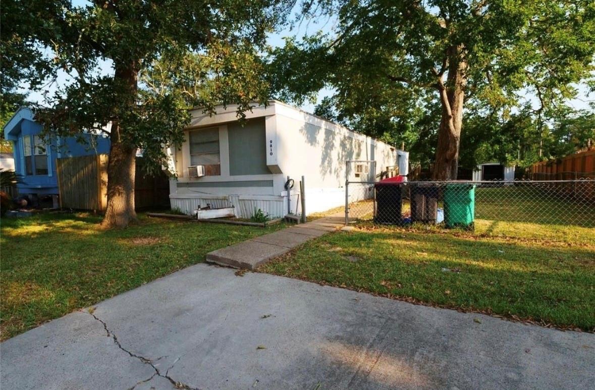 Cedar Branch Dr, Baytown, TX 77521