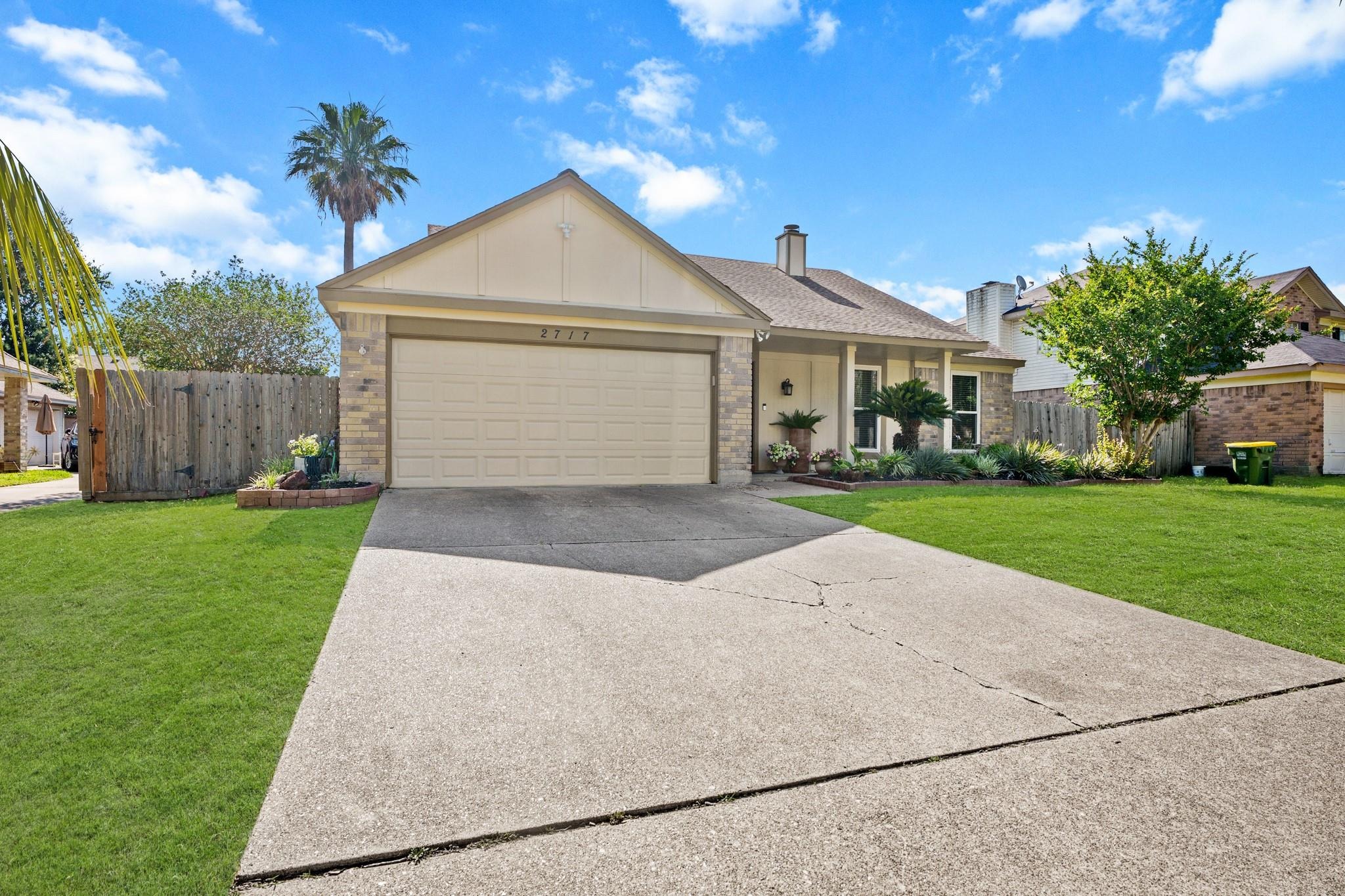 Hot Springs Dr, Pearland, TX 77584