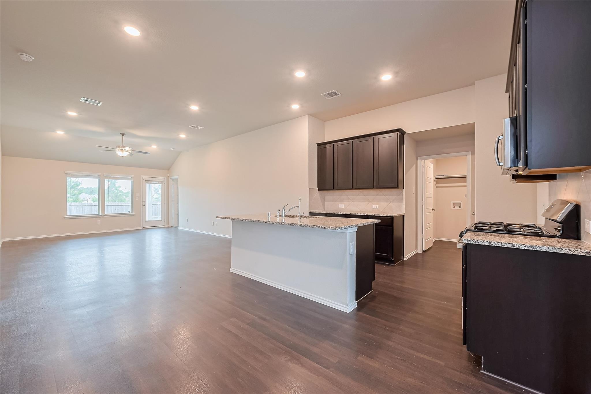 Jewett Meadow Dr, Magnolia, TX 77354 #1