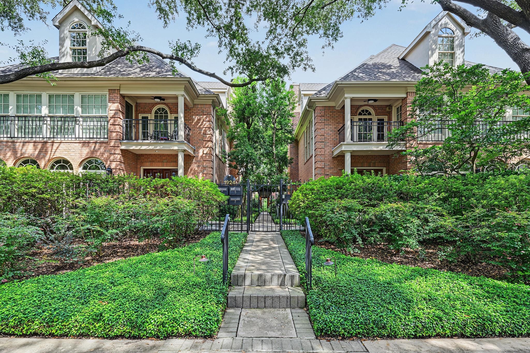 South Blvd, Houston, TX 77098