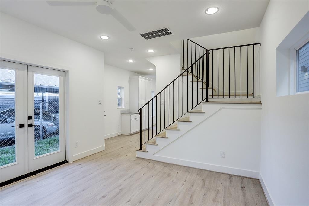 Rusk St, Houston, TX 77011 #1