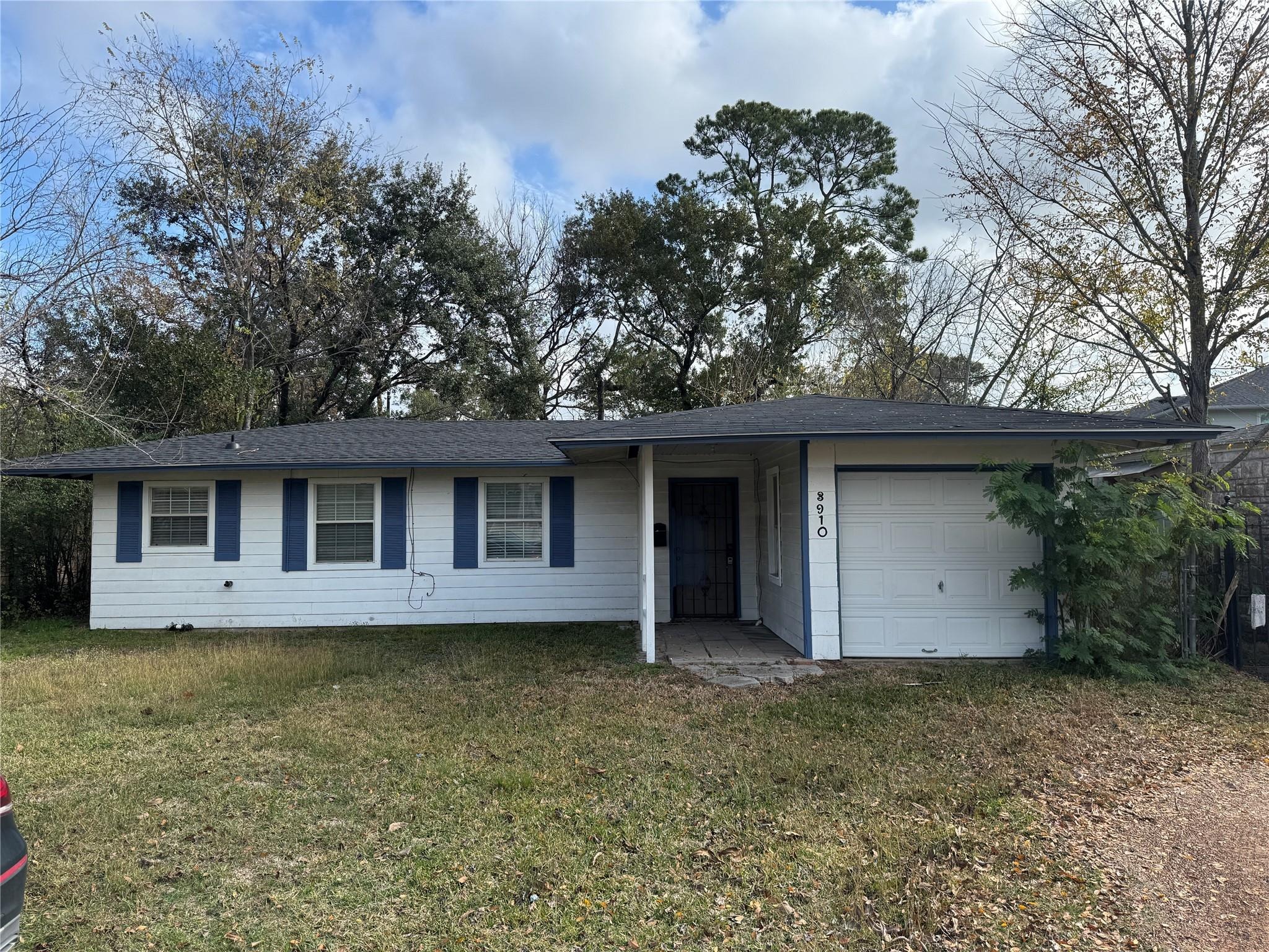 Ella Blvd, Houston, TX 77018