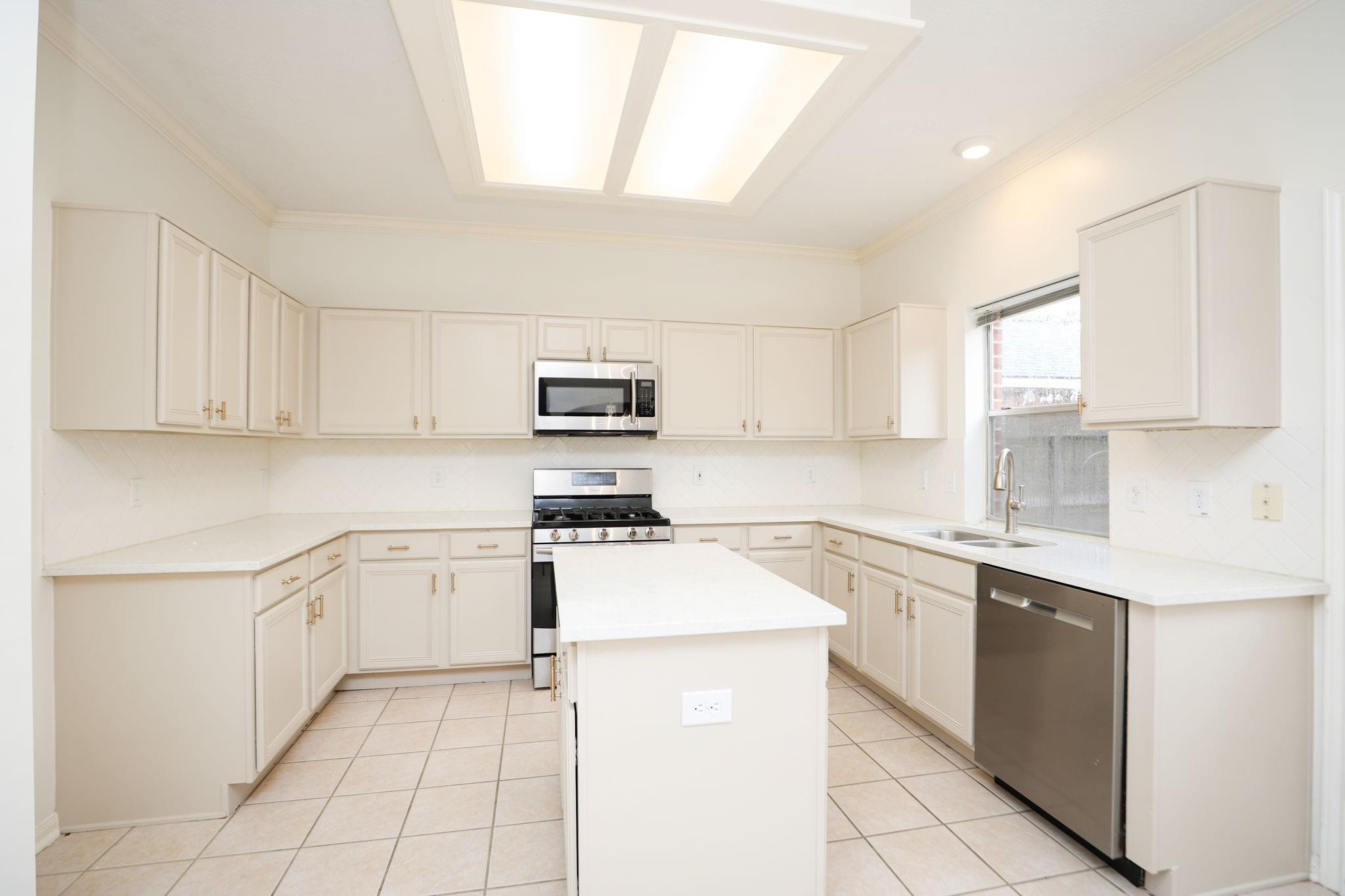 Mossy Trail Dr, Katy, TX 77450 #1