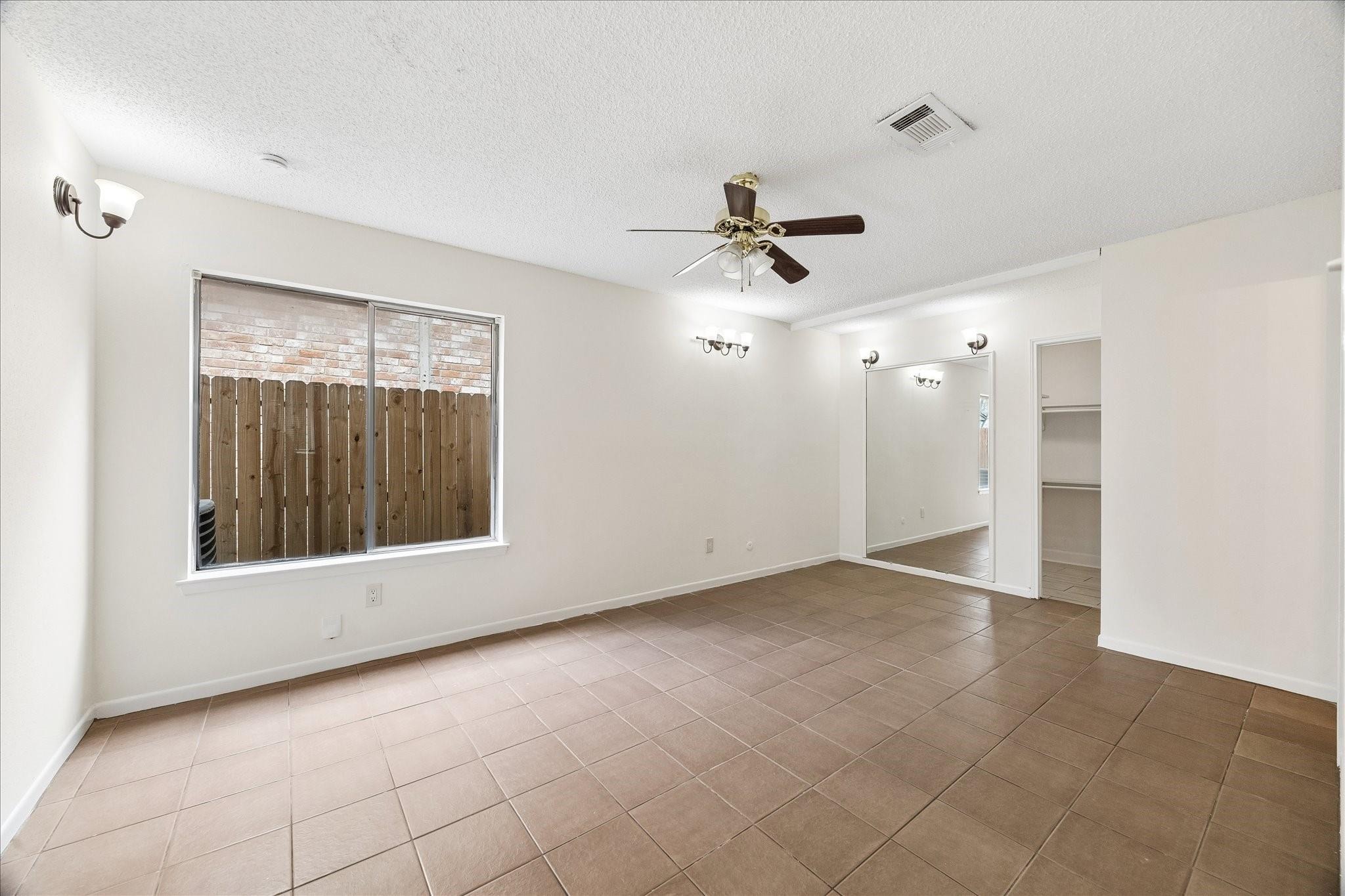 Twisting Vine Ln, Houston, TX 77040 #1