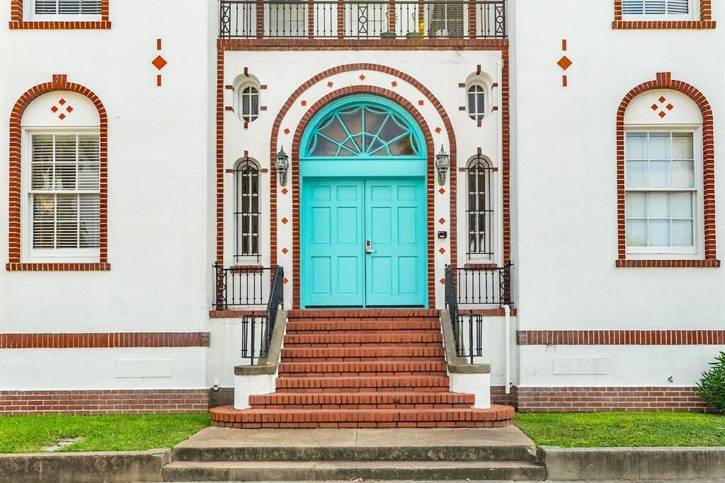 22nd St, Galveston, TX 77550