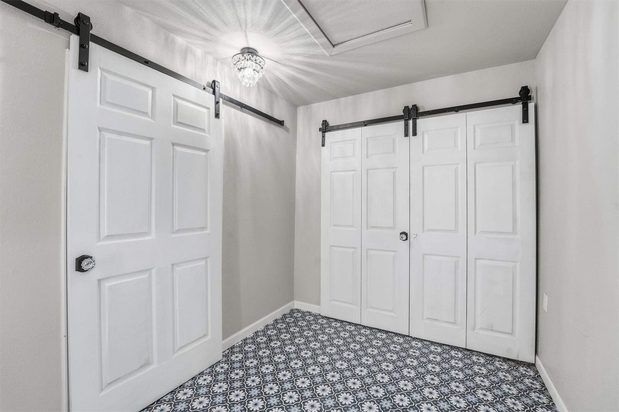 Velasco St, Angleton, TX 77515 #1