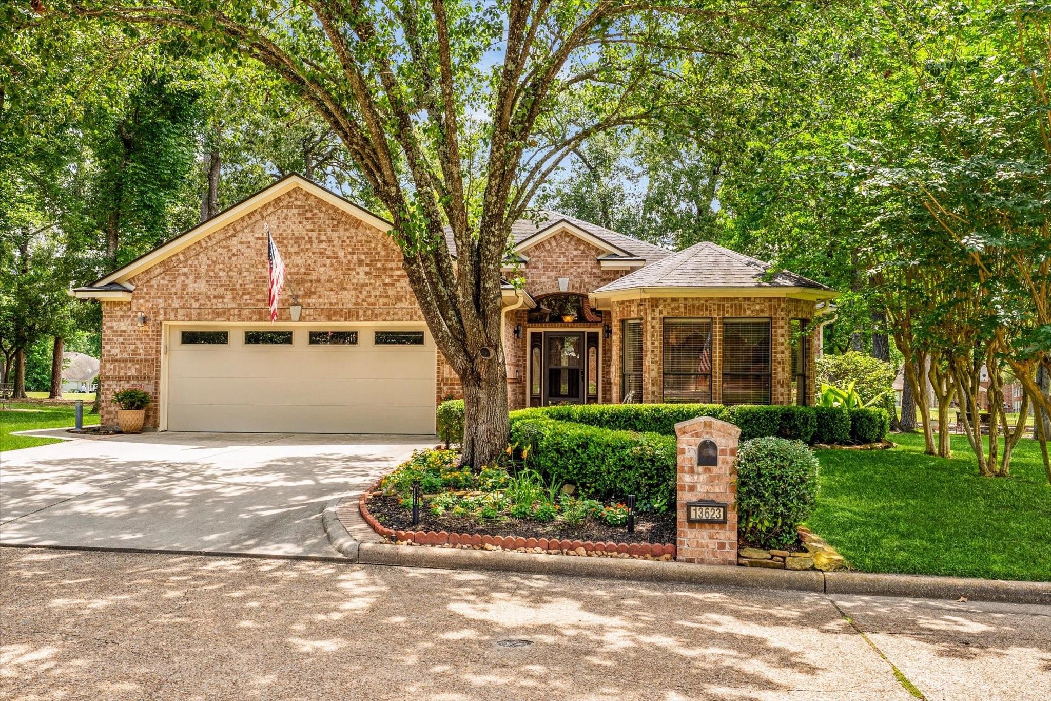 Summer Hill Dr, Montgomery, TX 77356