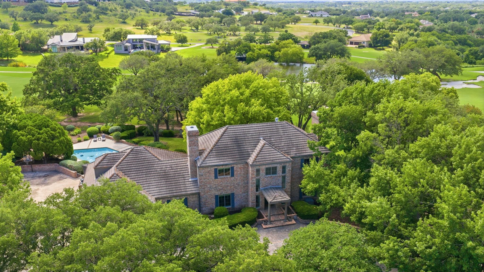 Masters Pkwy, Spicewood, TX 78669