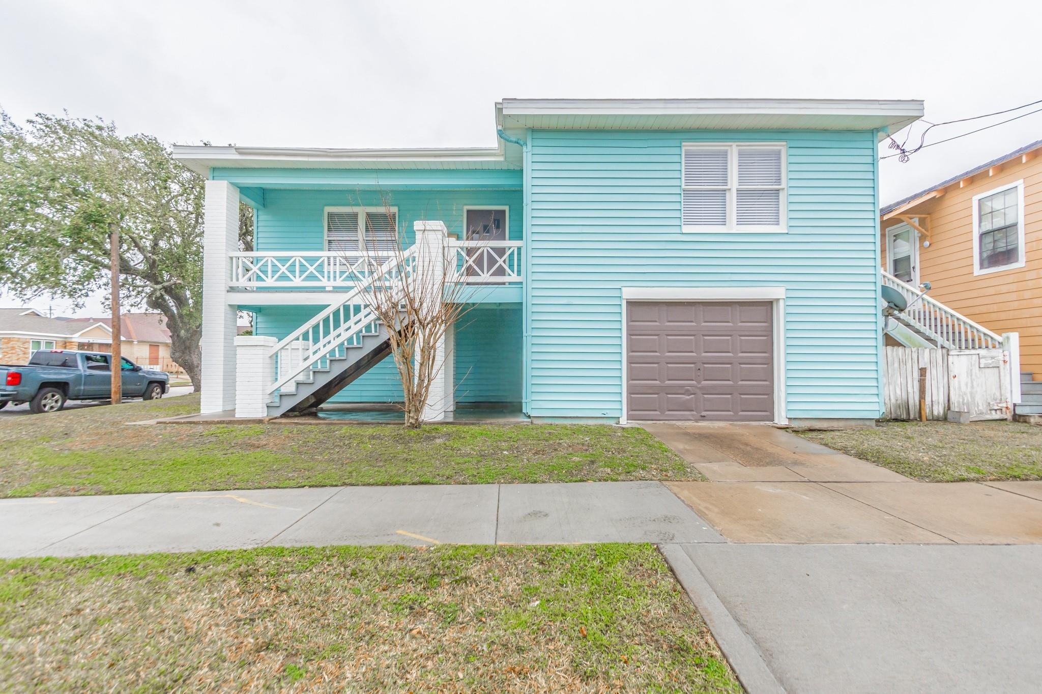 45th St, Galveston, TX 77550