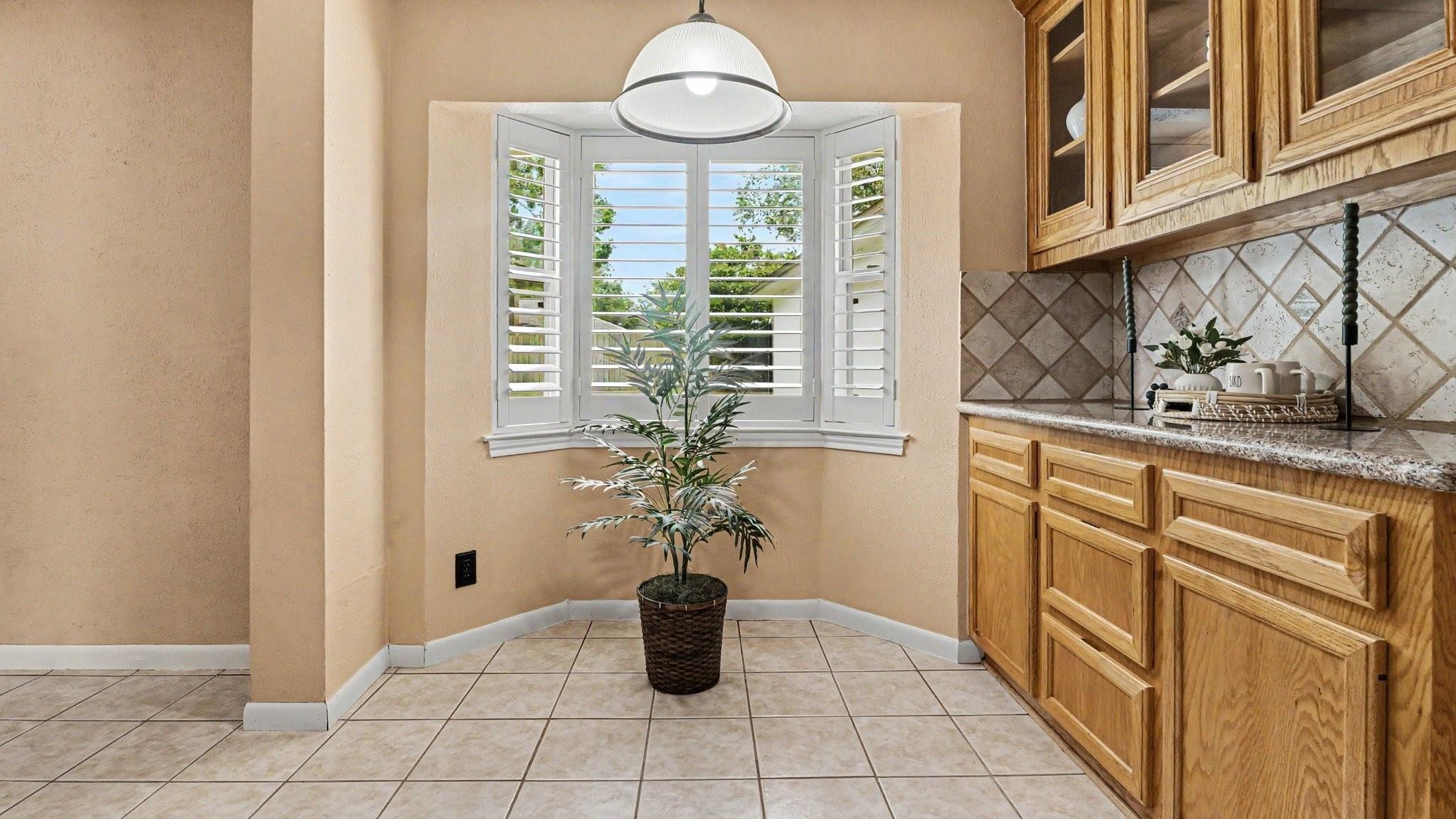 Dunmoor Dr, Houston, TX 77059 #1