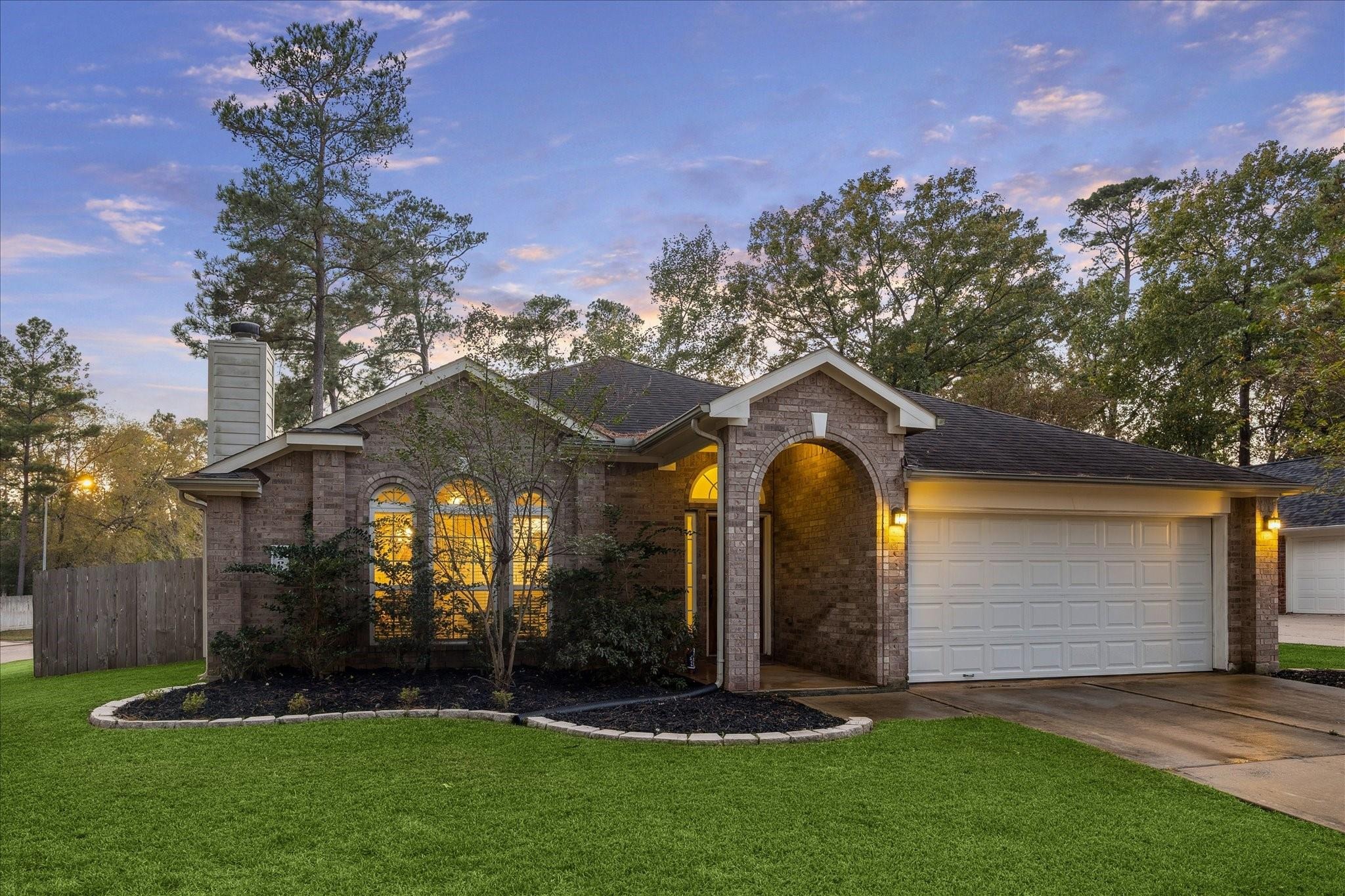 Pine Hollow Cir, Montgomery, TX 77356