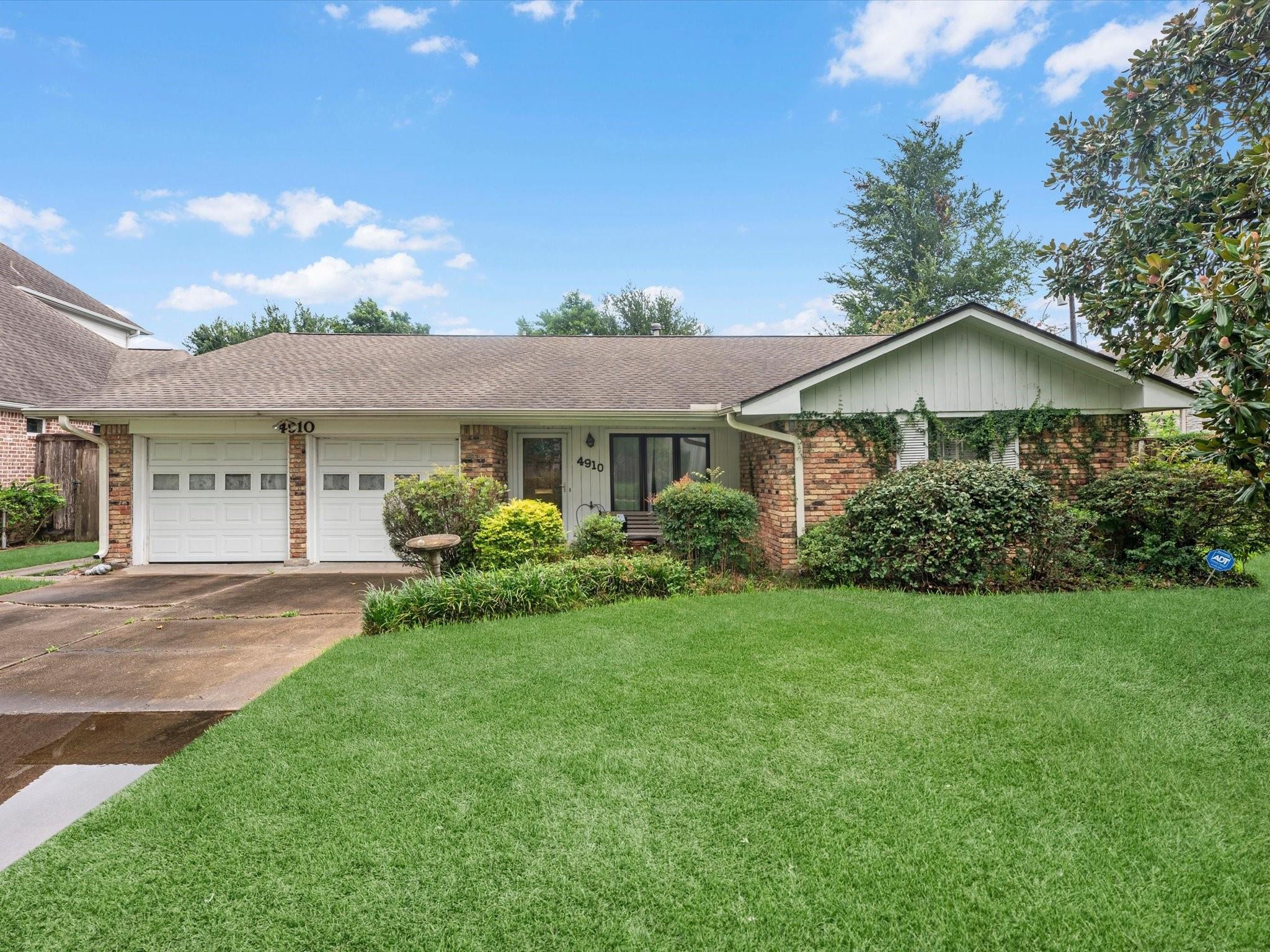 Yarwell Dr, Houston, TX 77096