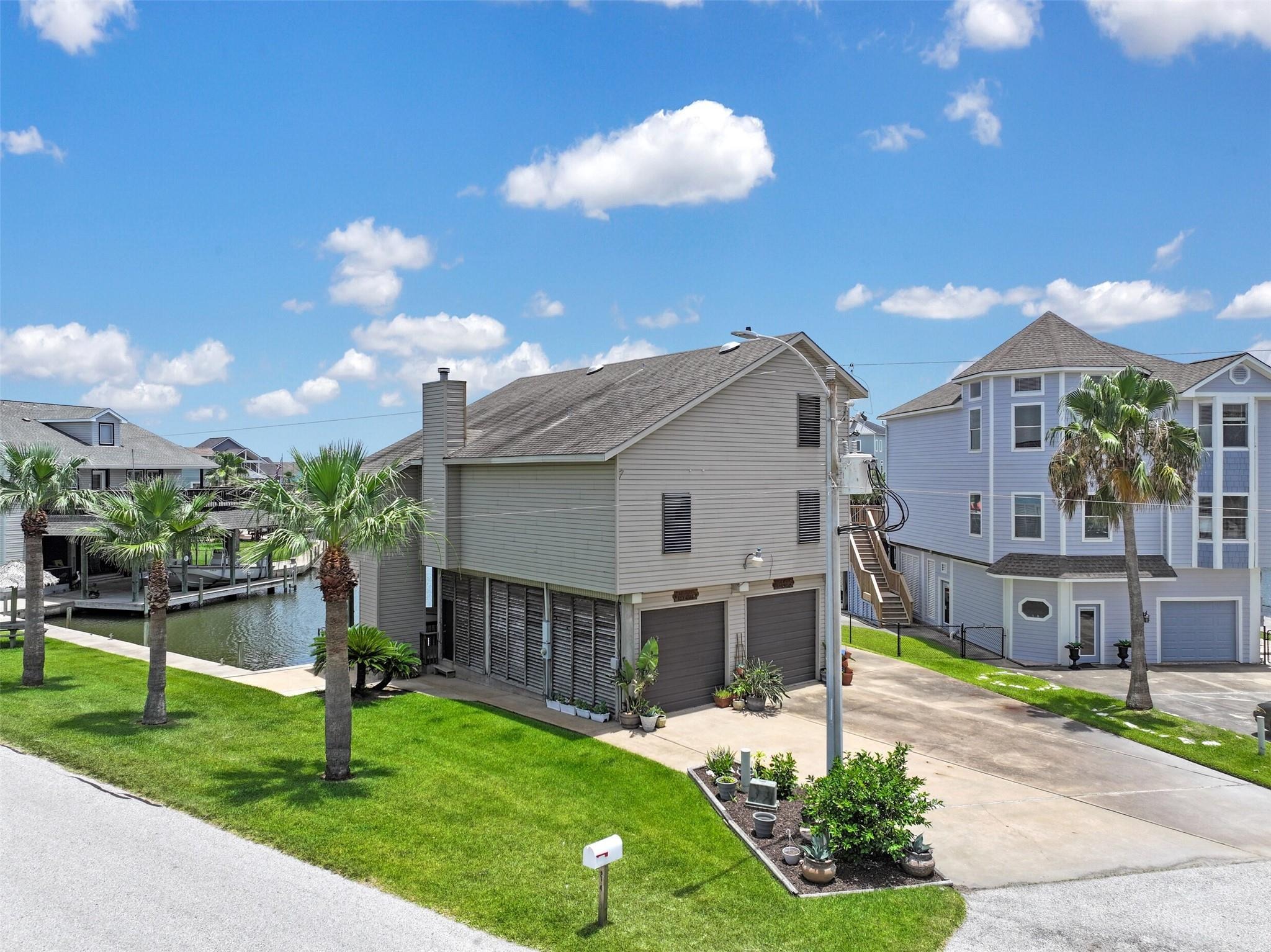 Easterly Dr, Galveston, TX 77554