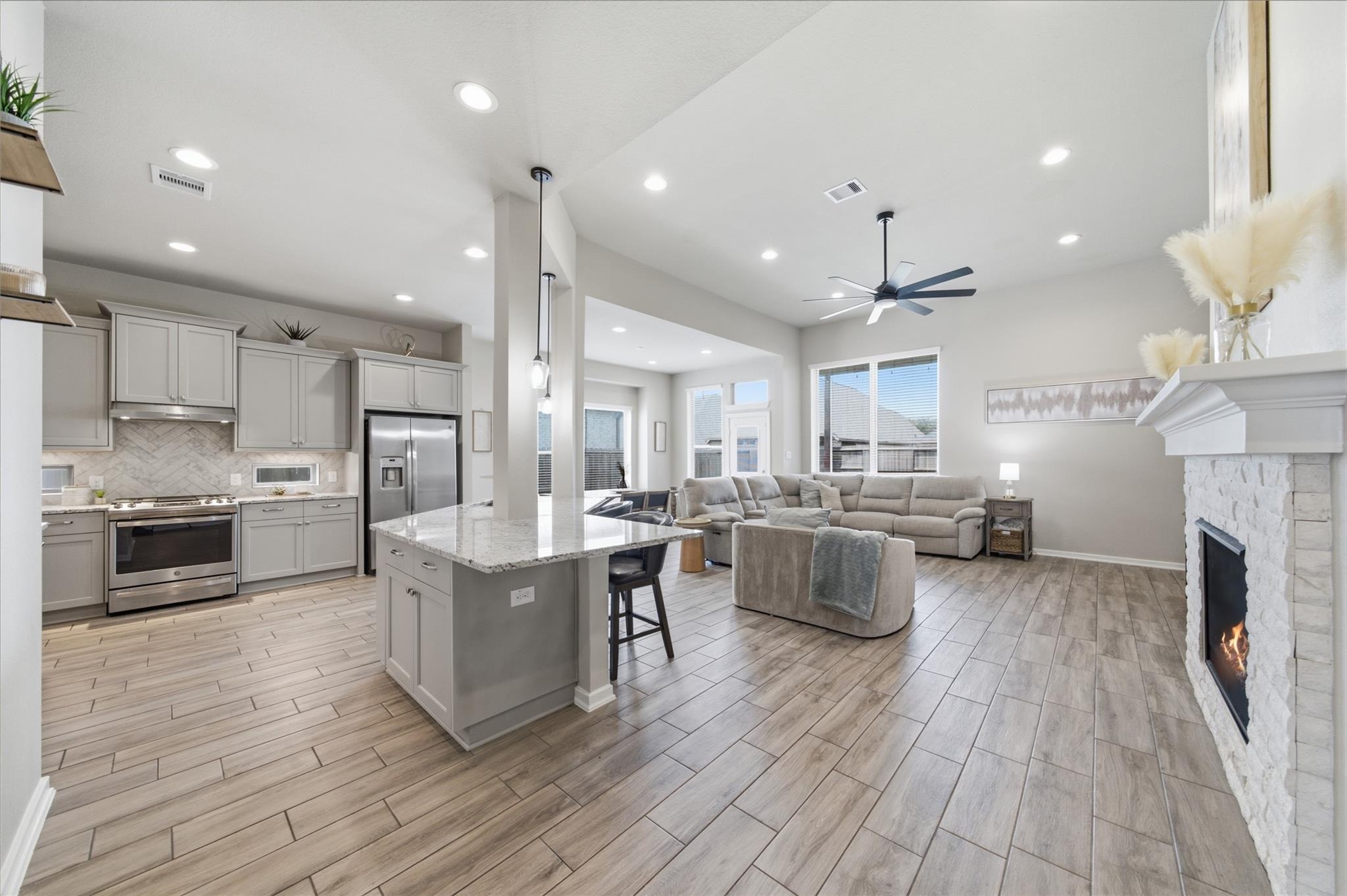 Iris Circle Ct, Brookshire, TX 77423