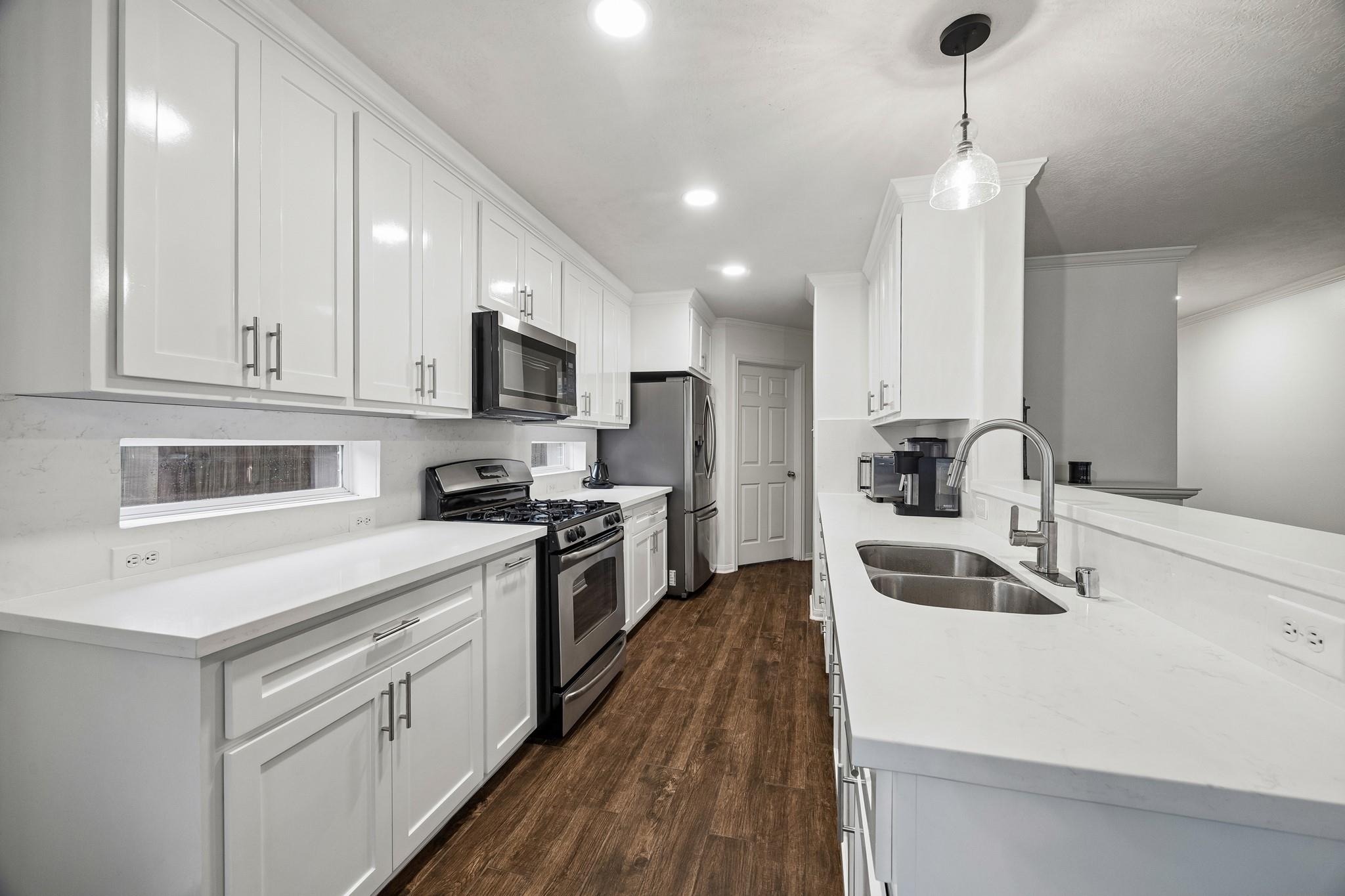 Los Alamos Cir, Deer Park, TX 77536 #1