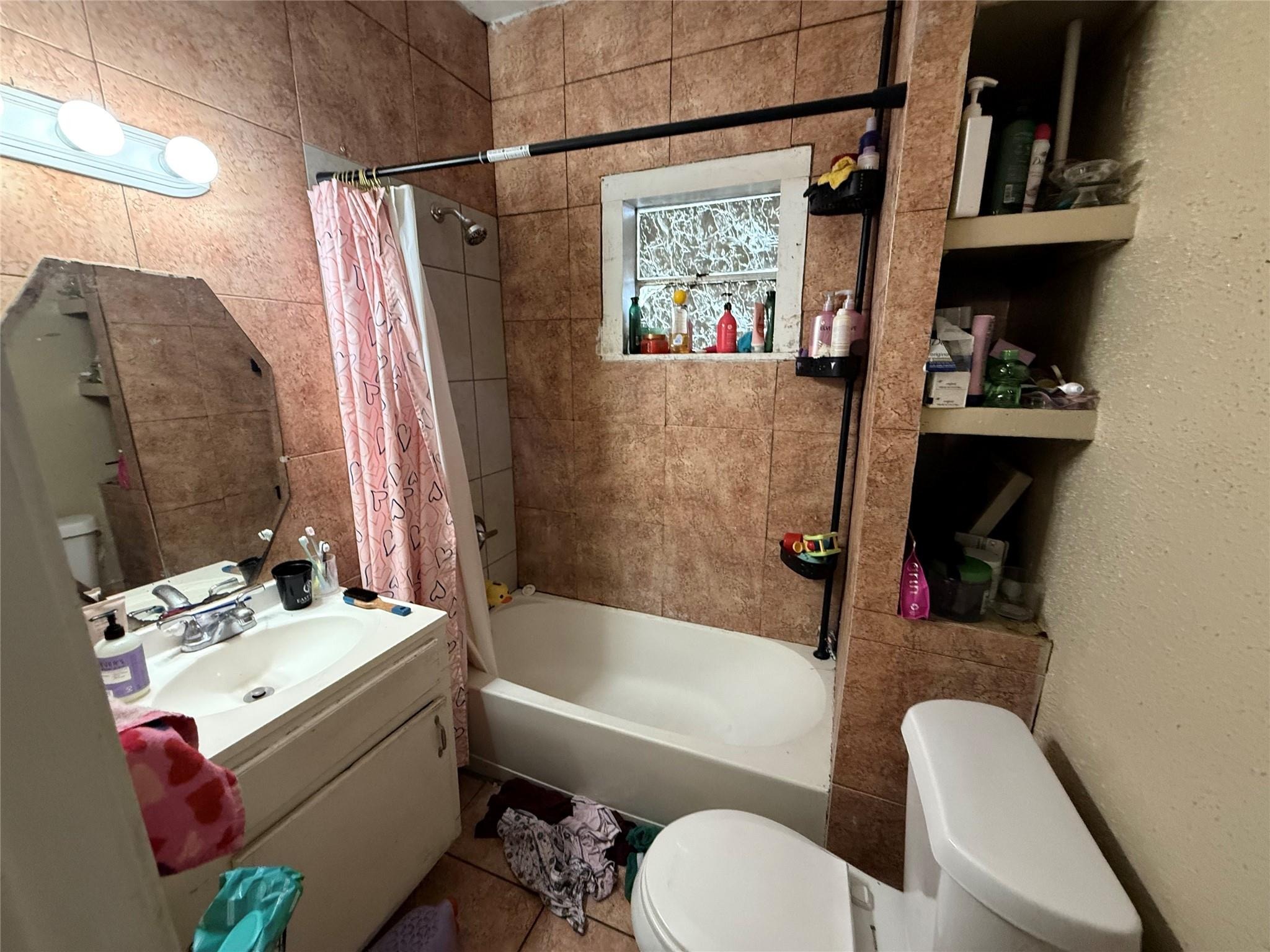 Avenue P , Houston, TX 77011 #1