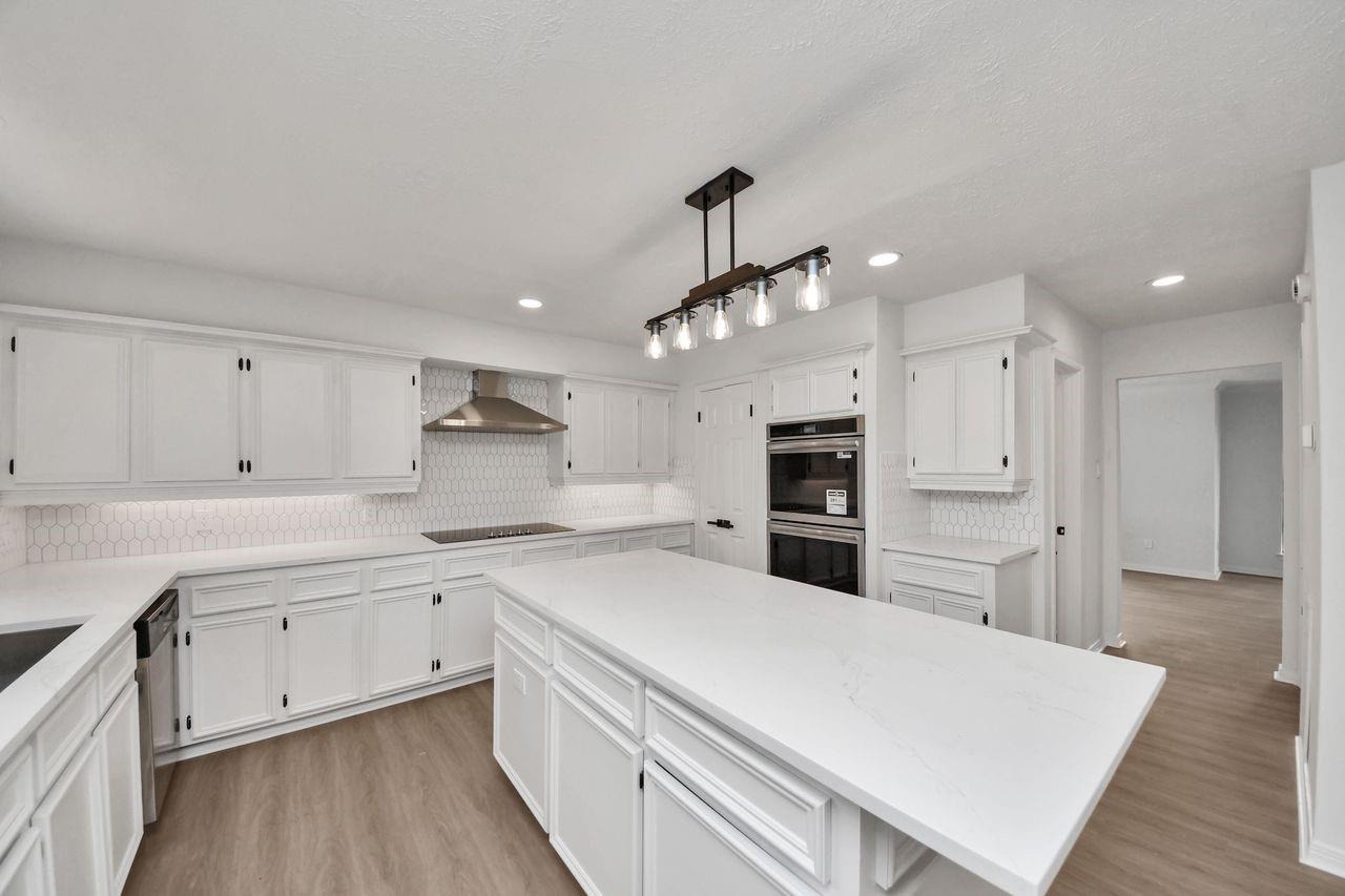 Tramore Dr, Houston, TX 77083 #1