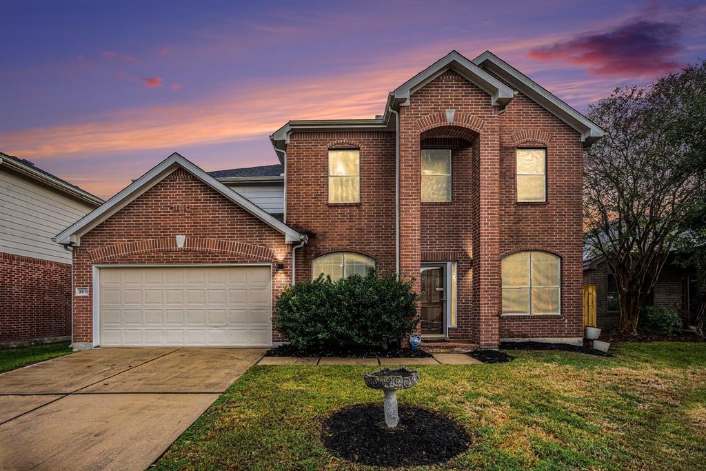 Misty Falls Ln, Friendswood, TX 77546