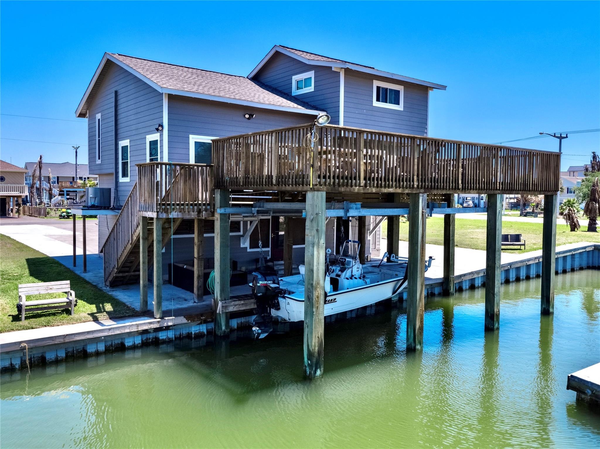 Tahiti Rd, Galveston, TX 77554