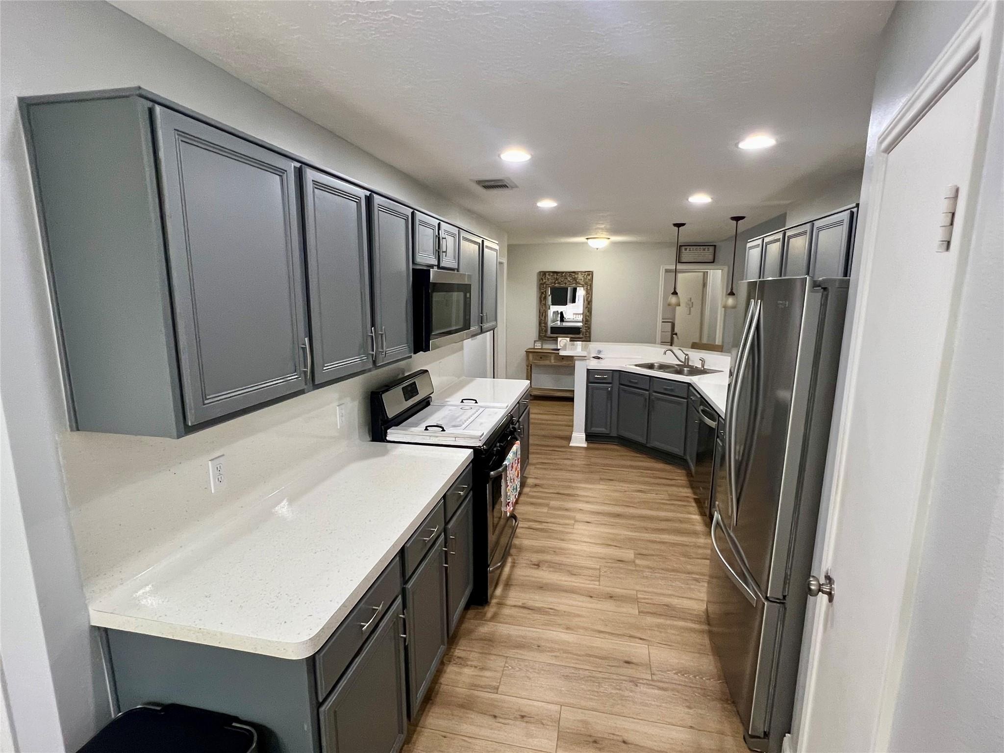 Oak Wood Dr, Pearland, TX 77581 #1