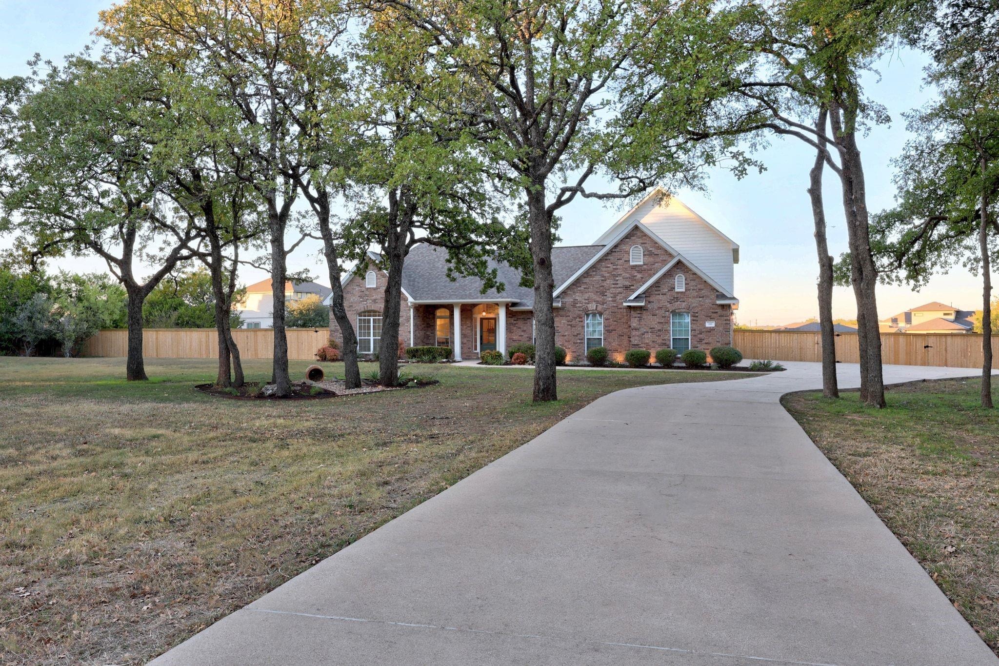 Oak Plaza Dr, Georgetown, TX 78628