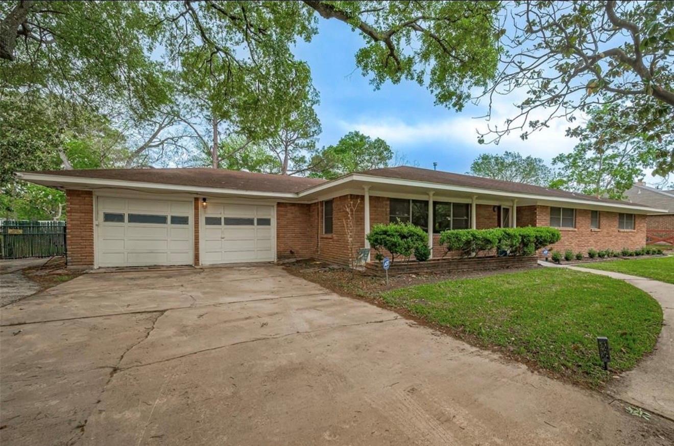 Radio Rd, Houston, TX 77075 #1