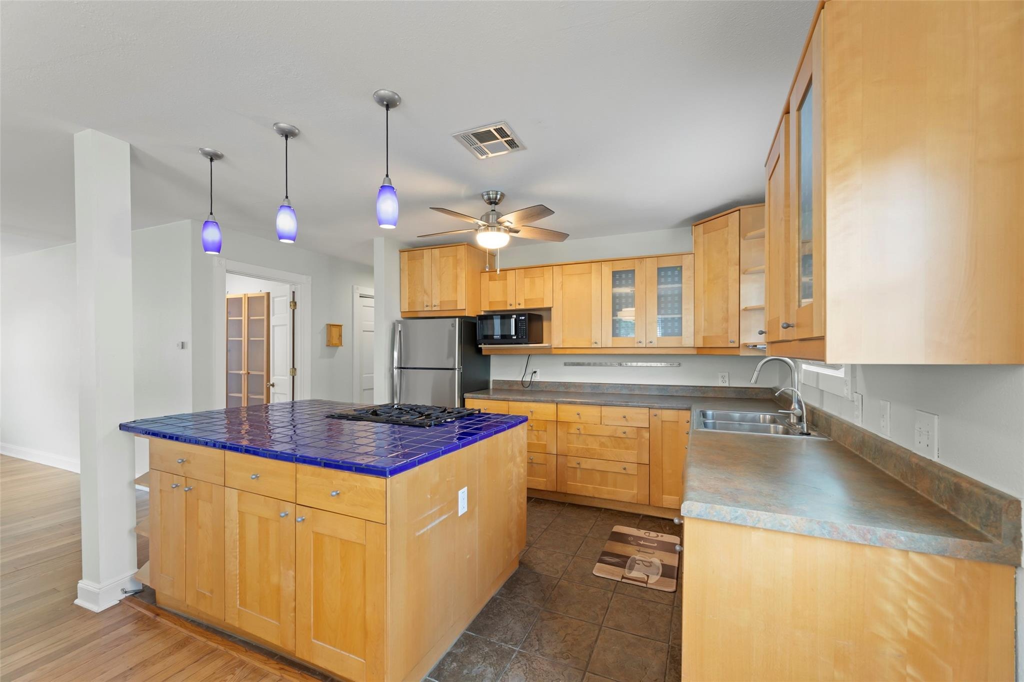 Portsmouth St, Houston, TX 77098 #1