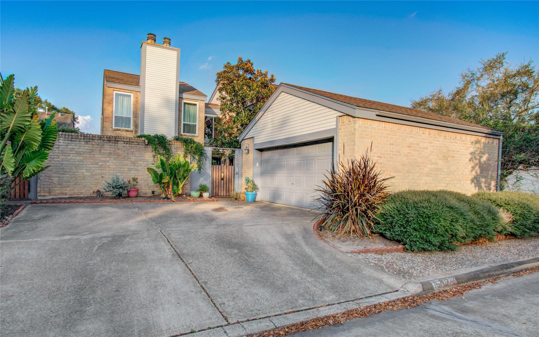 Fernwood Way, Houston, TX 77058