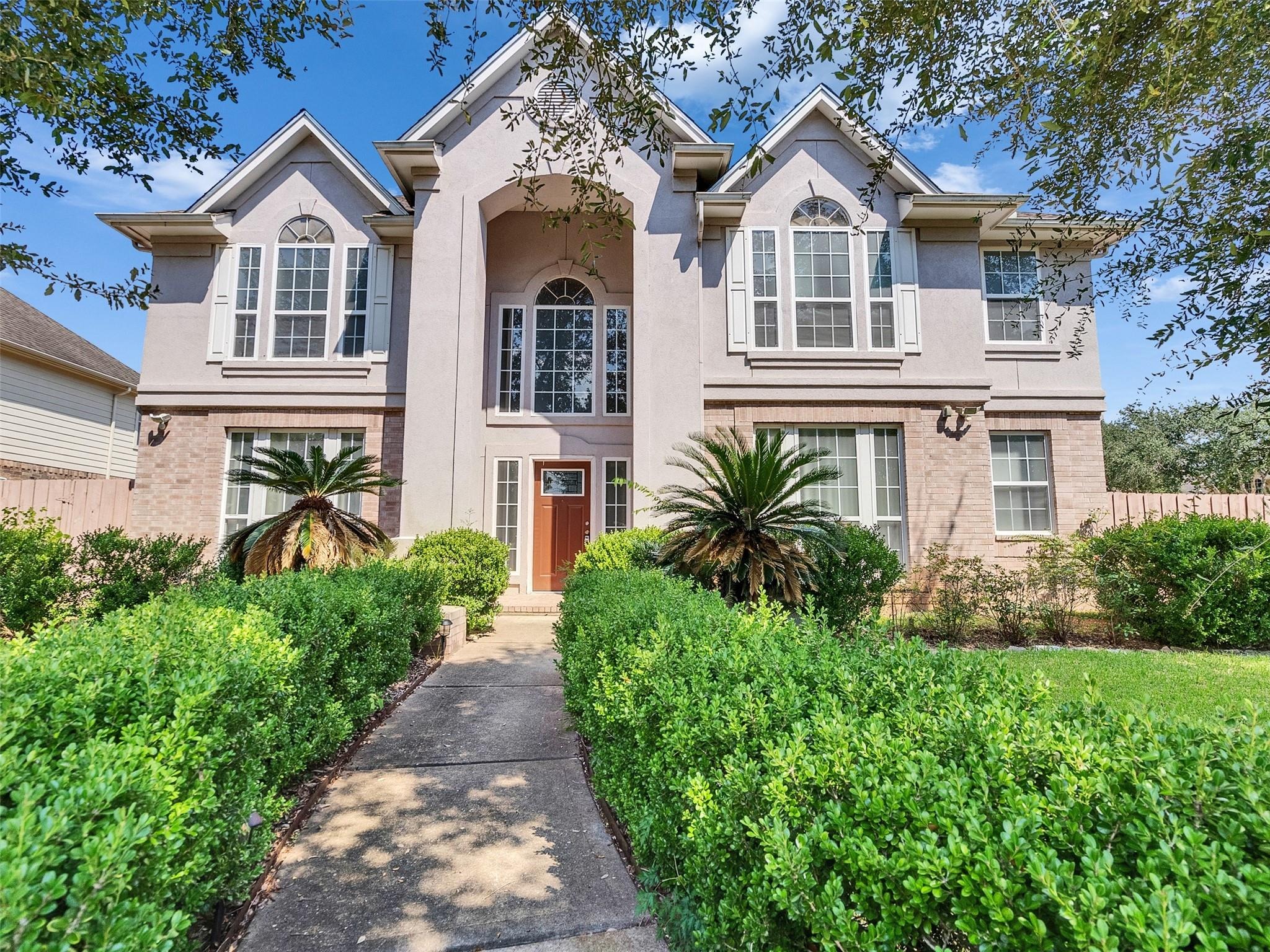 Breaux Bridge Ln, Sugar Land, TX 77479