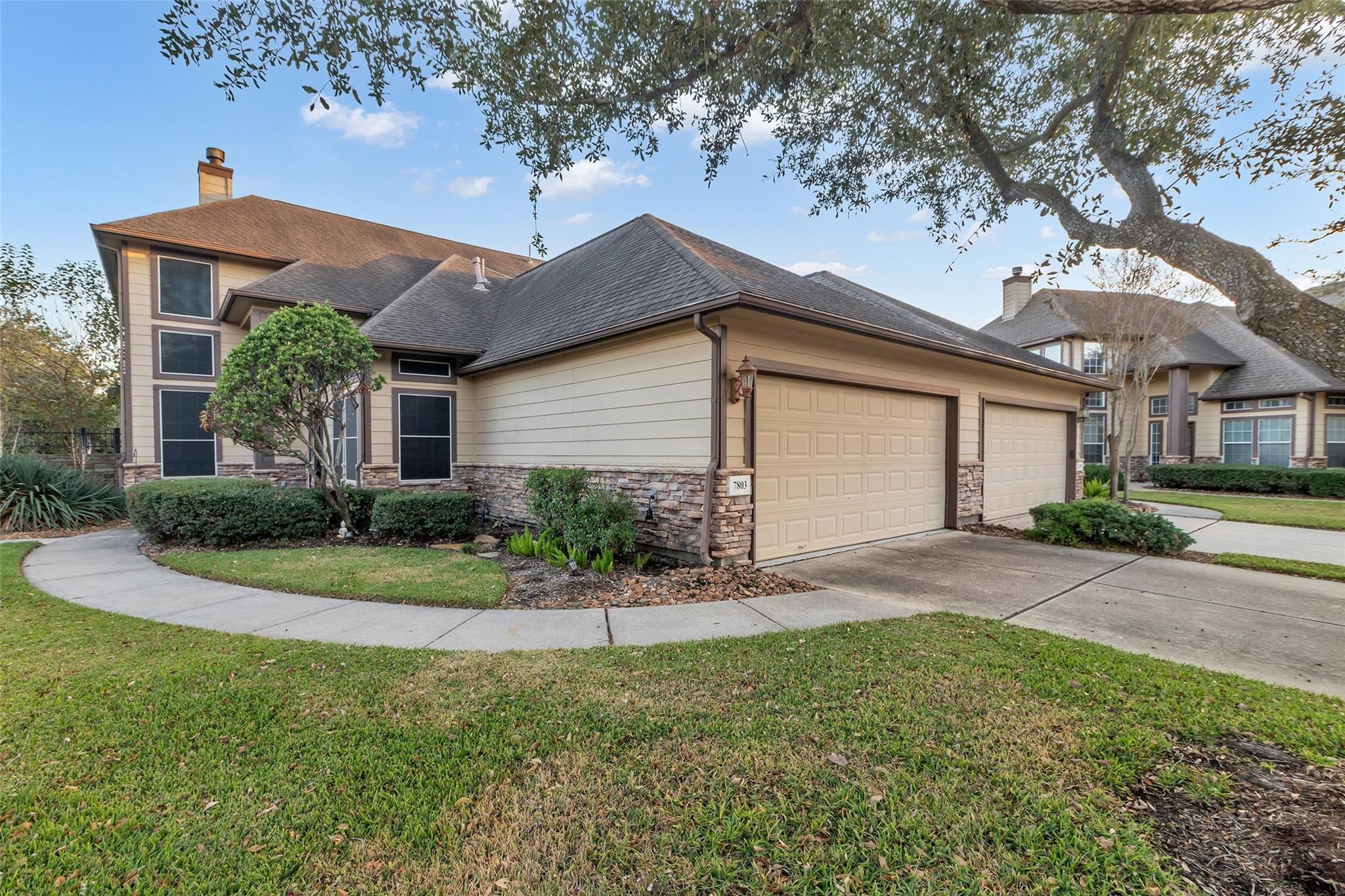 Glenn Cliff Dr, Houston, TX 77064
