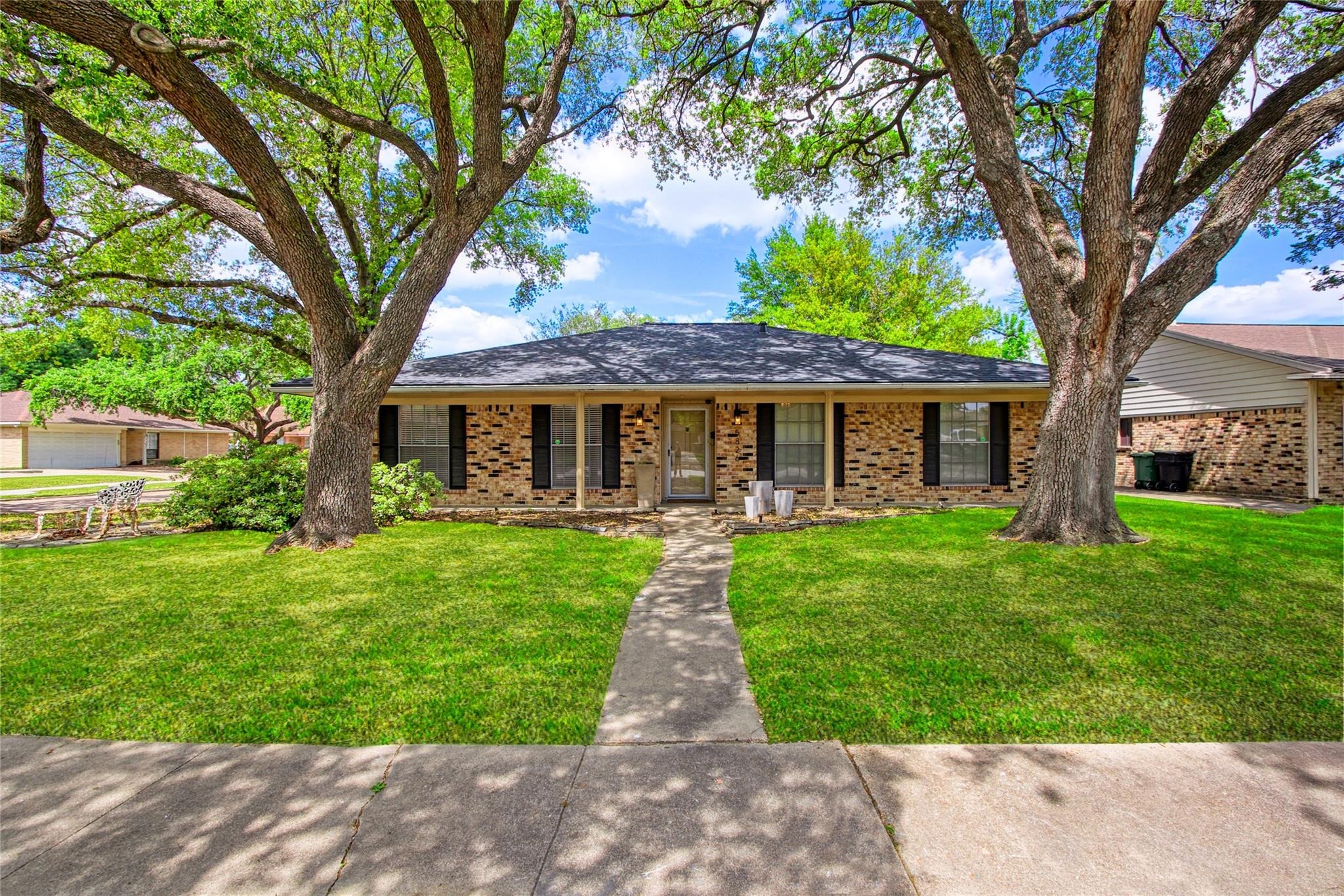 Autumn Forest Dr, Houston, TX 77092