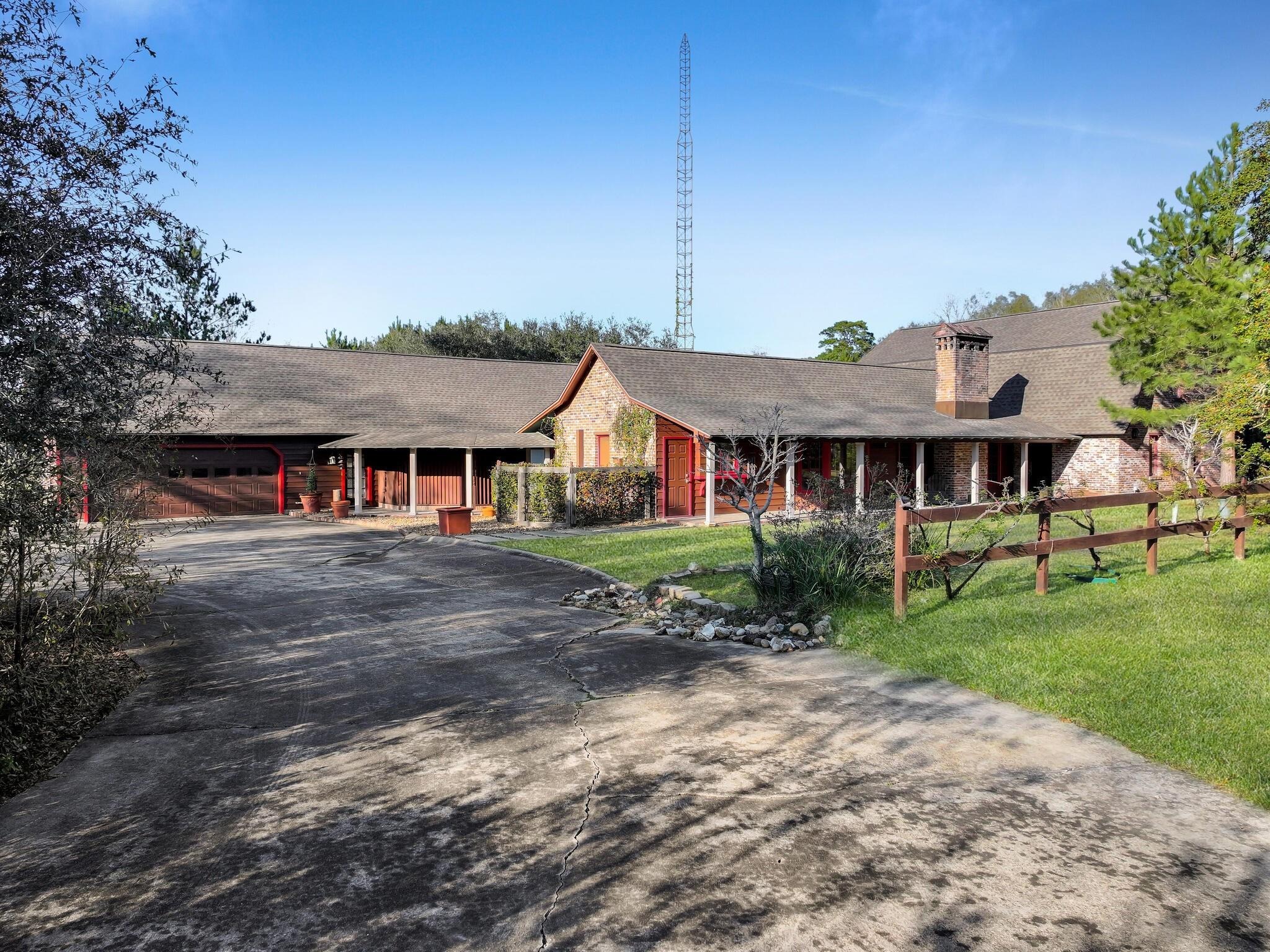 Walton Rd, Lumberton, TX 77657