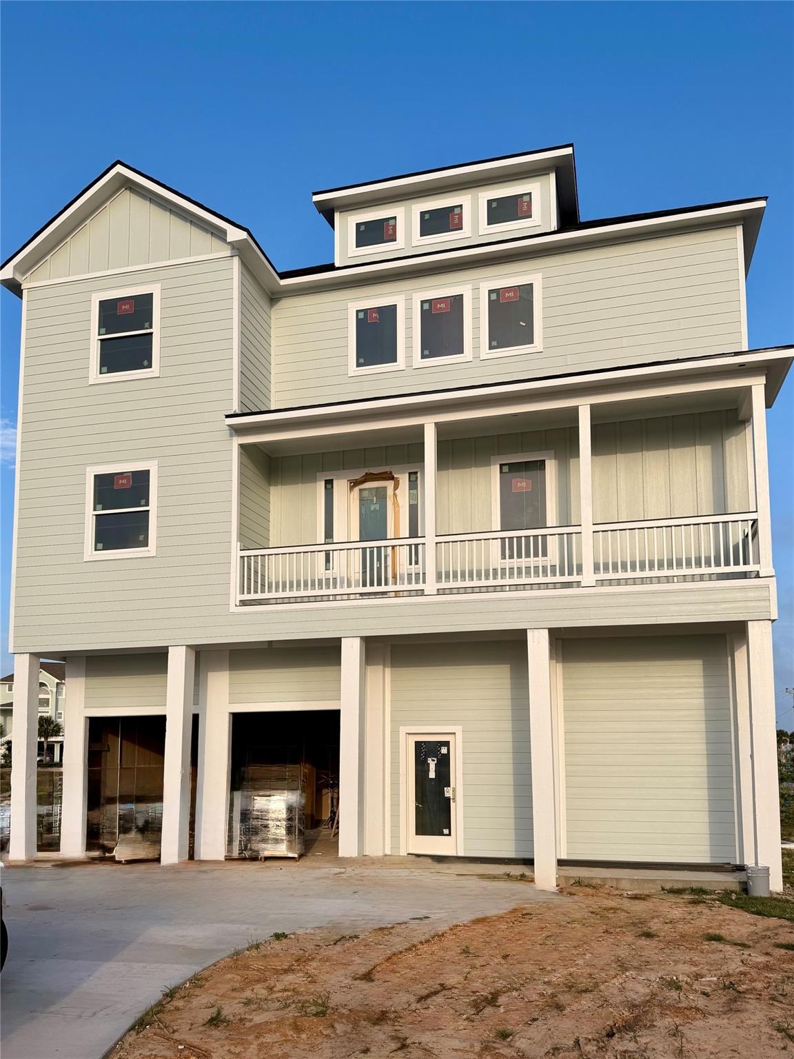Largo , Hitchcock, TX 77563