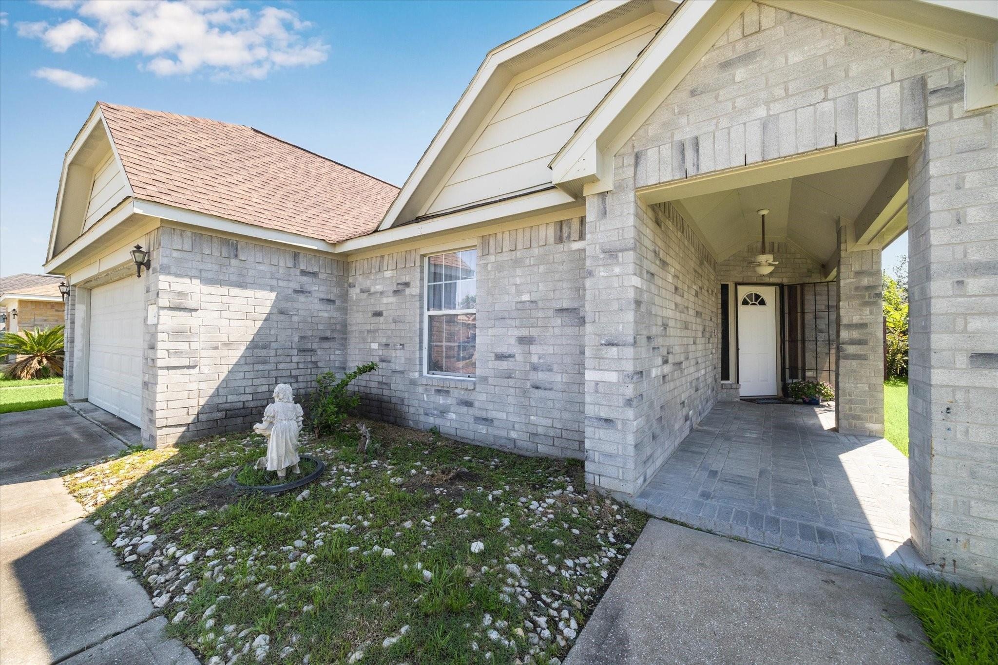 Cary Creek Dr, Baytown, TX 77521