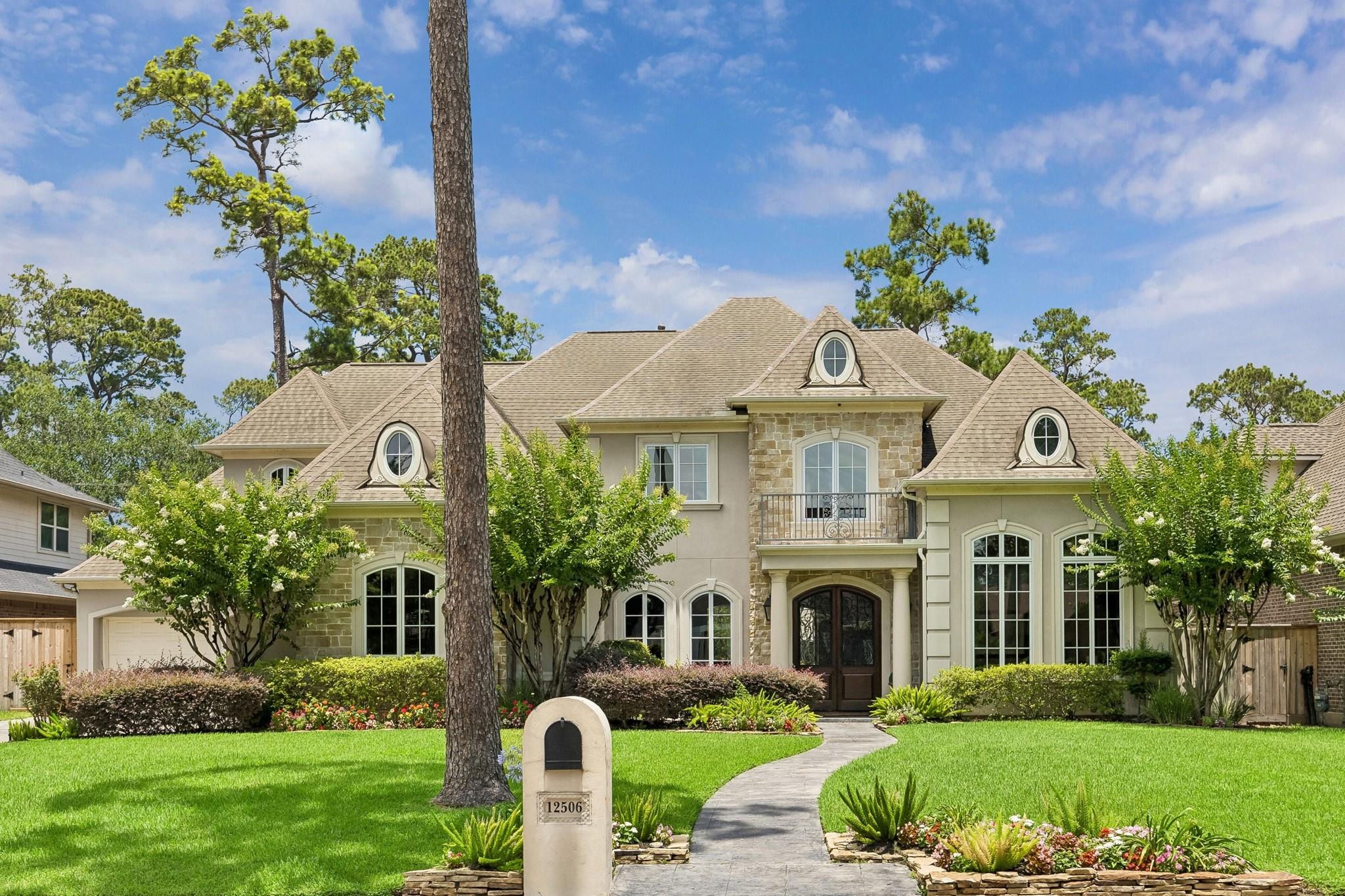 Boheme Dr, Houston, TX 77024