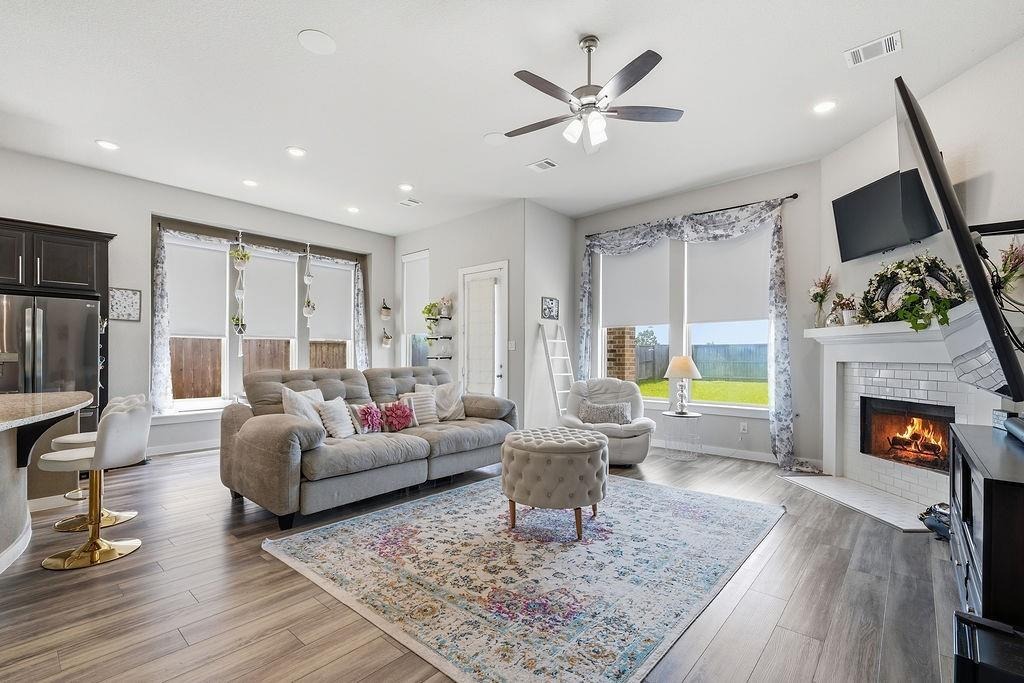 Shackleton Ct, Rosharon, TX 77583 #1