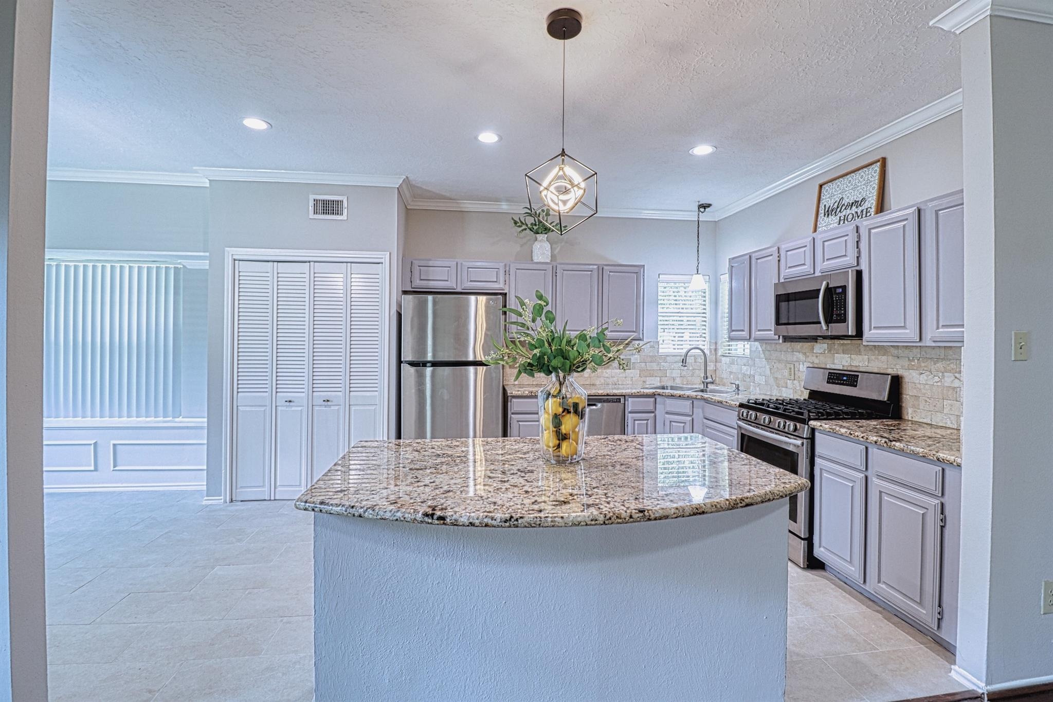Birch Hill Dr, Sugar Land, TX 77479 #1