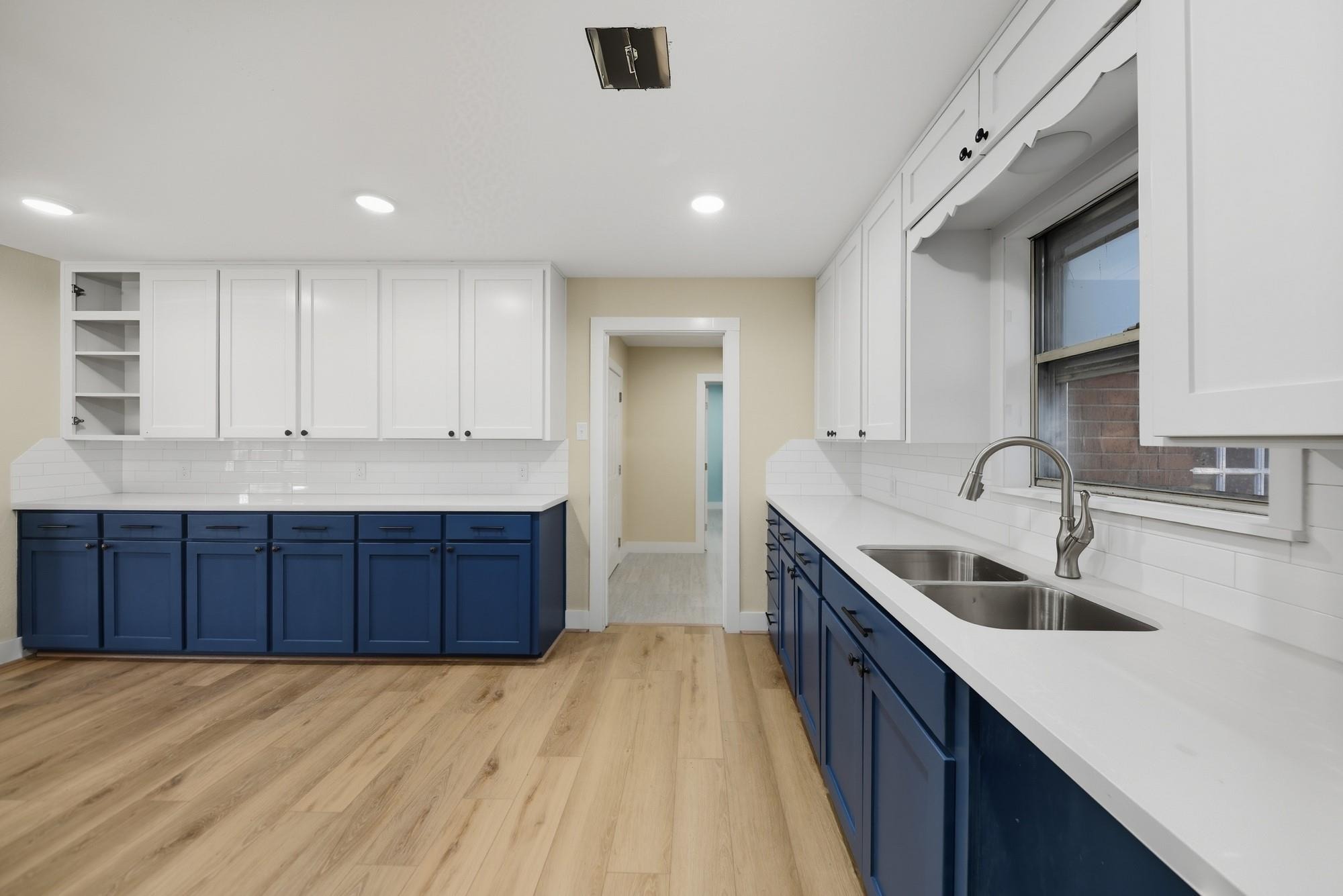 Circle St, Sealy, TX 77474 #1