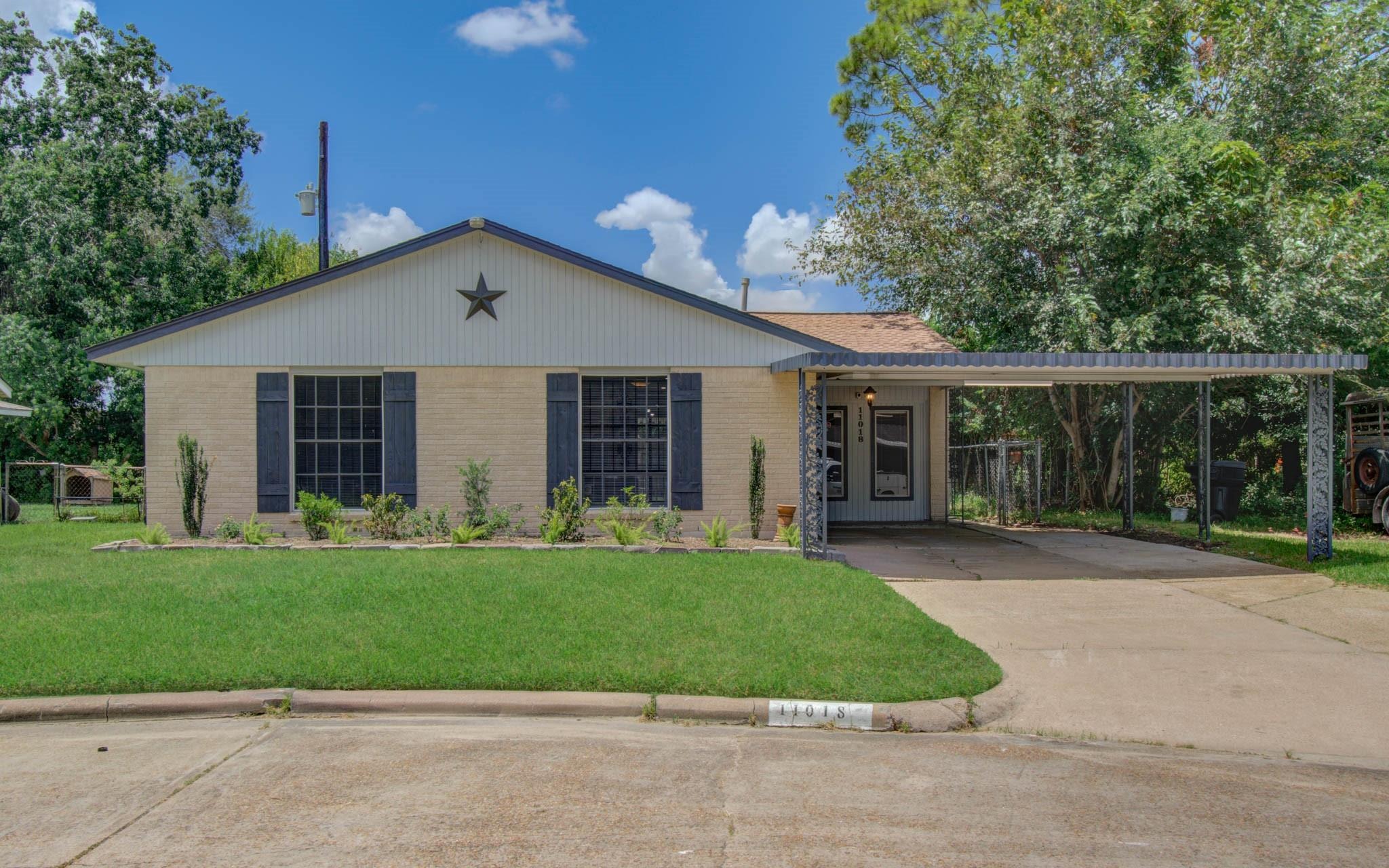 Long Gate Dr, Houston, TX 77047