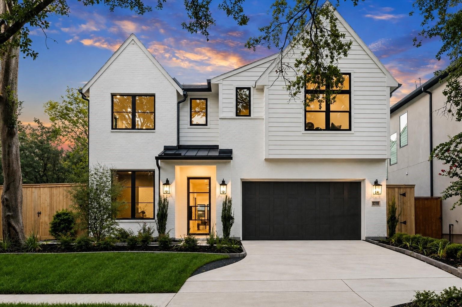Bartlett St, Houston, TX 77098