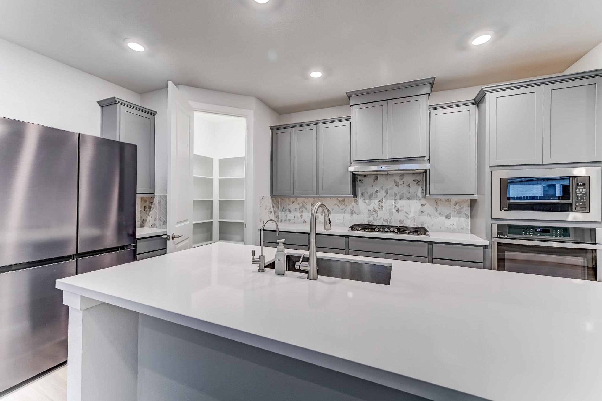 Rialto Creek Dr, Cypress, TX 77433 #1