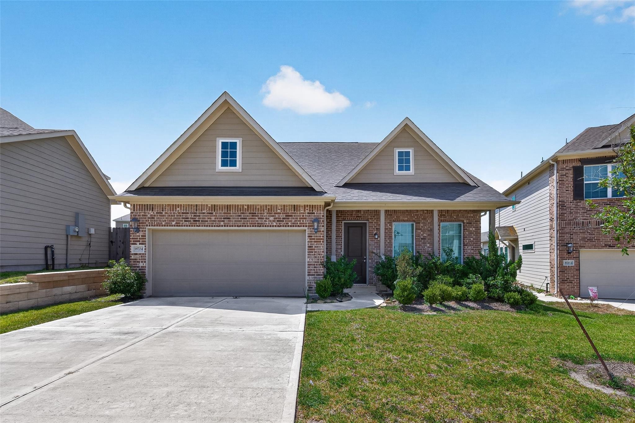 Crescent Trails Cir, Montgomery, TX 77356