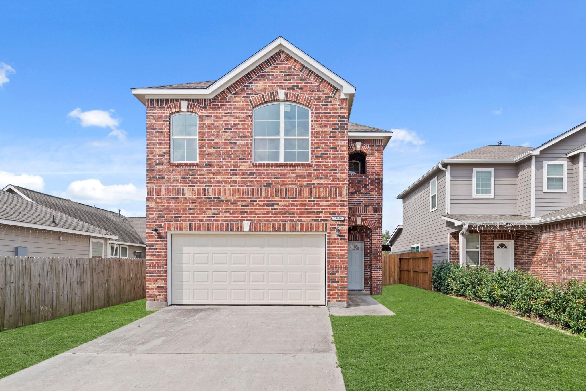 Leabrandon Ln, Houston, TX 77045